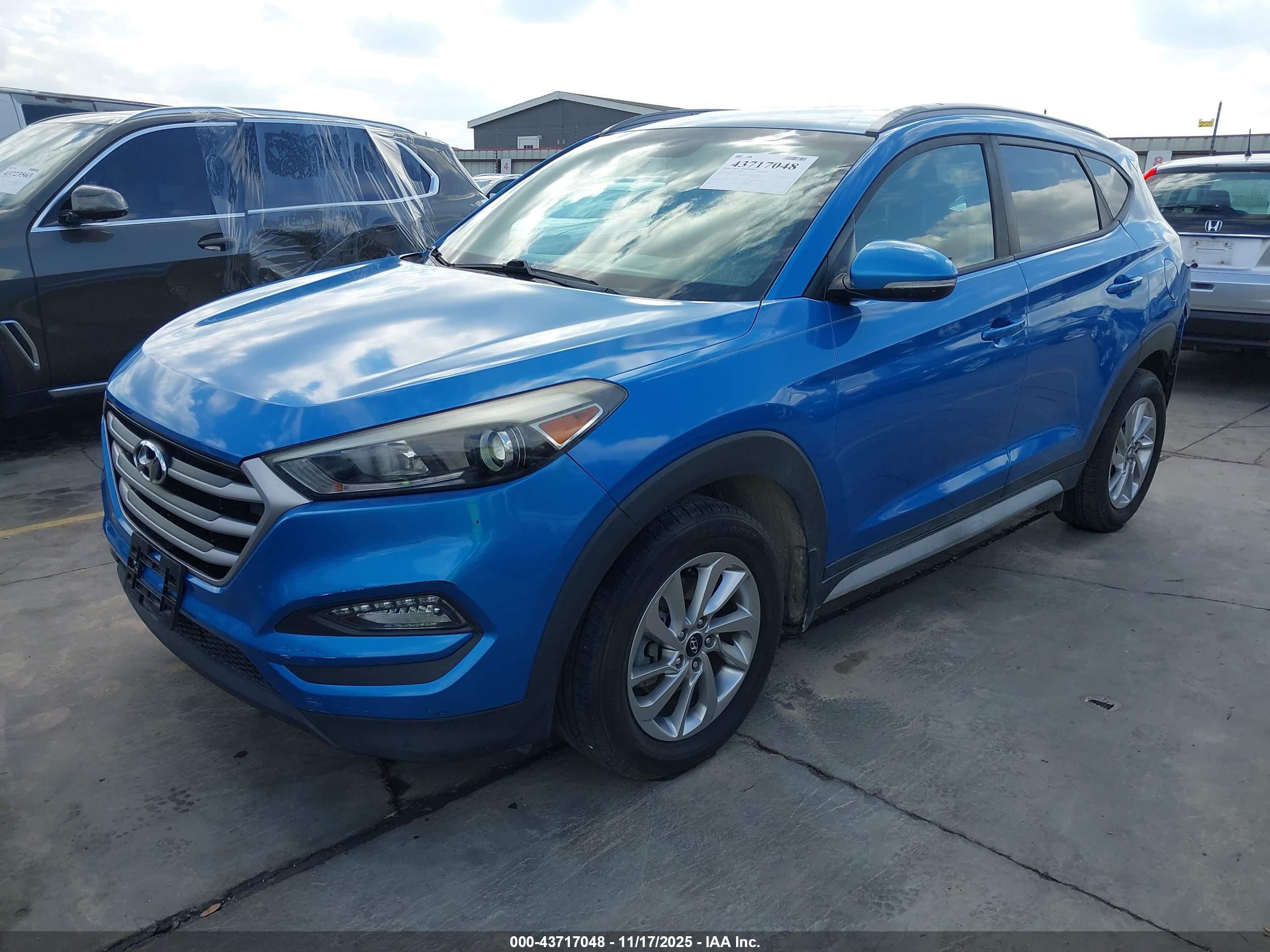 HYUNDAI TUCSON image 2