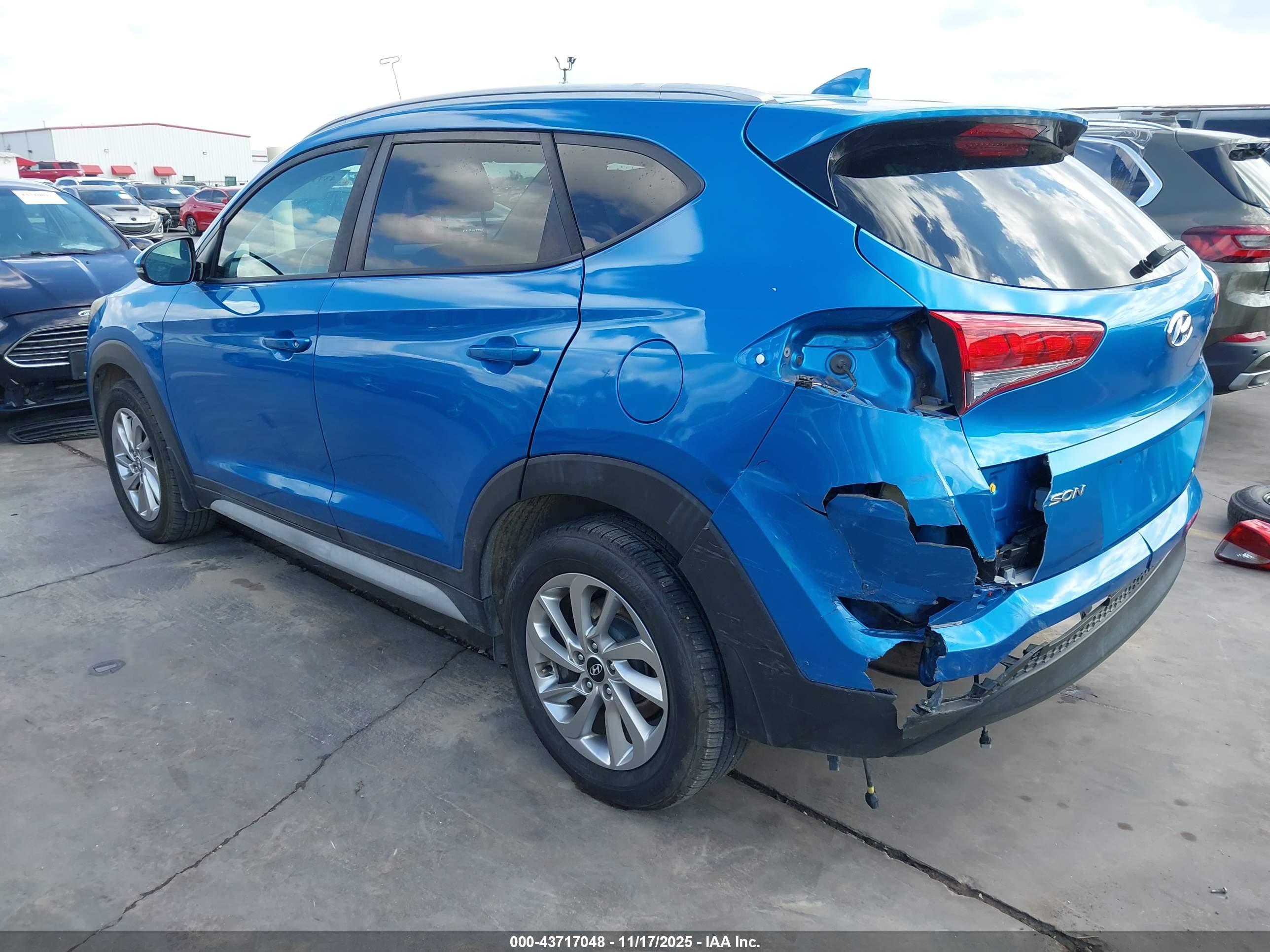 HYUNDAI TUCSON image 3