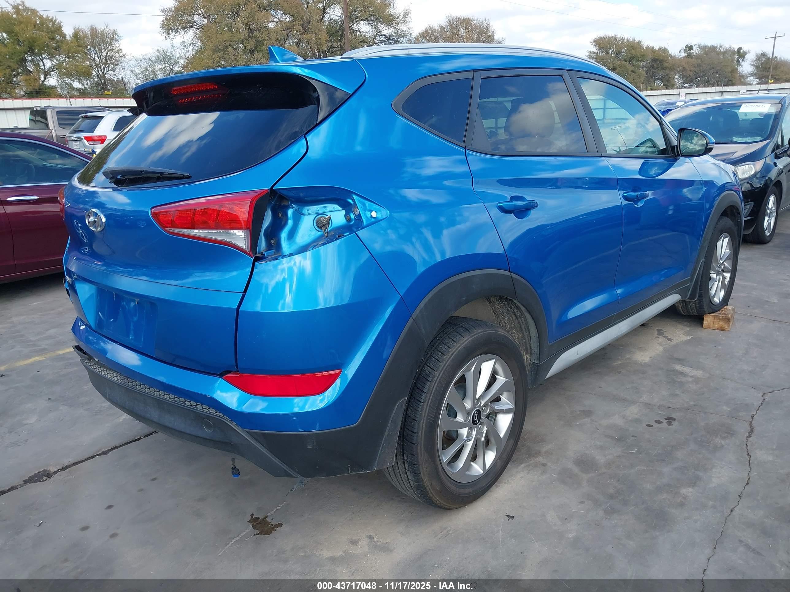 HYUNDAI TUCSON image 4