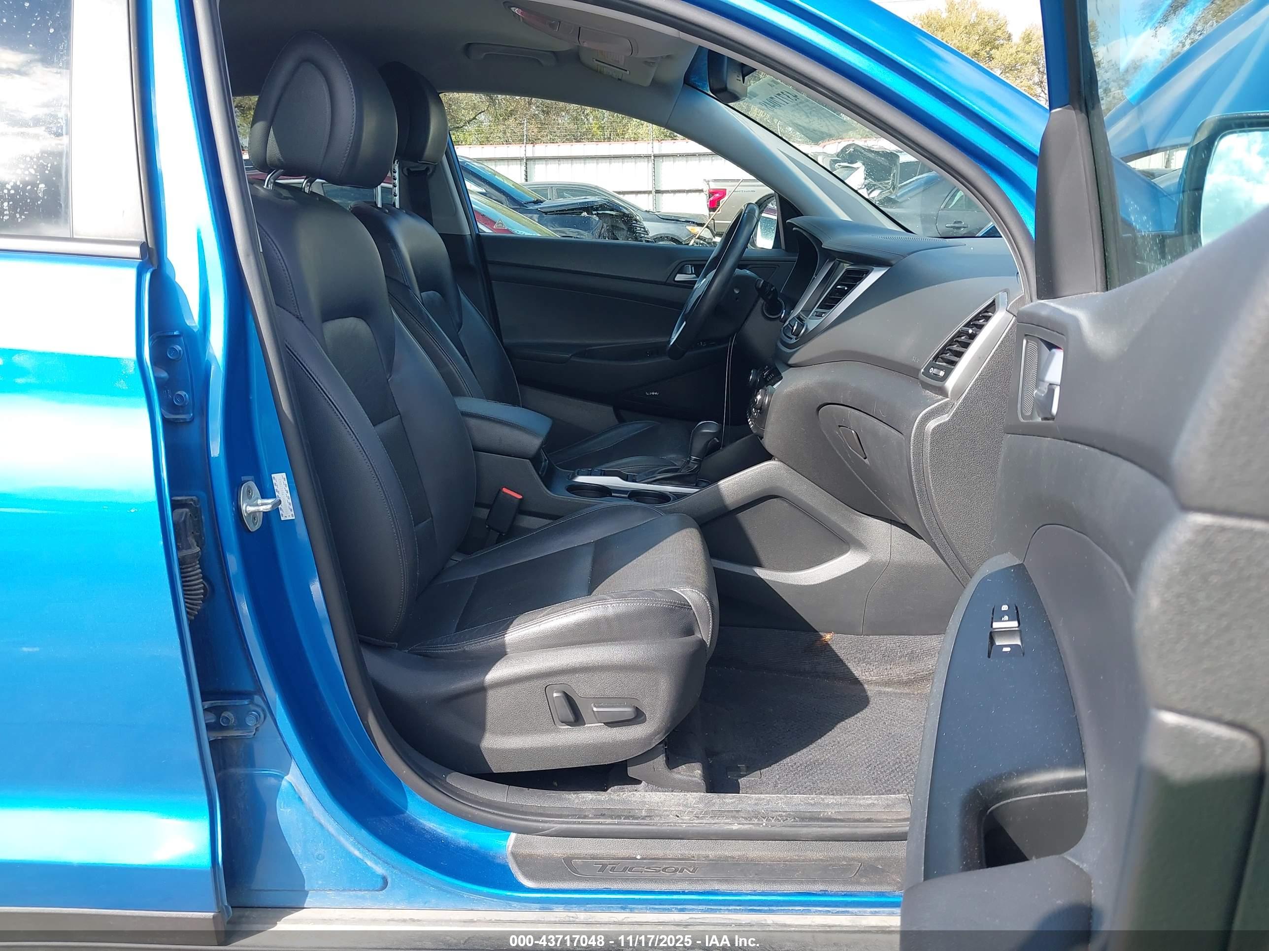 HYUNDAI TUCSON image 5