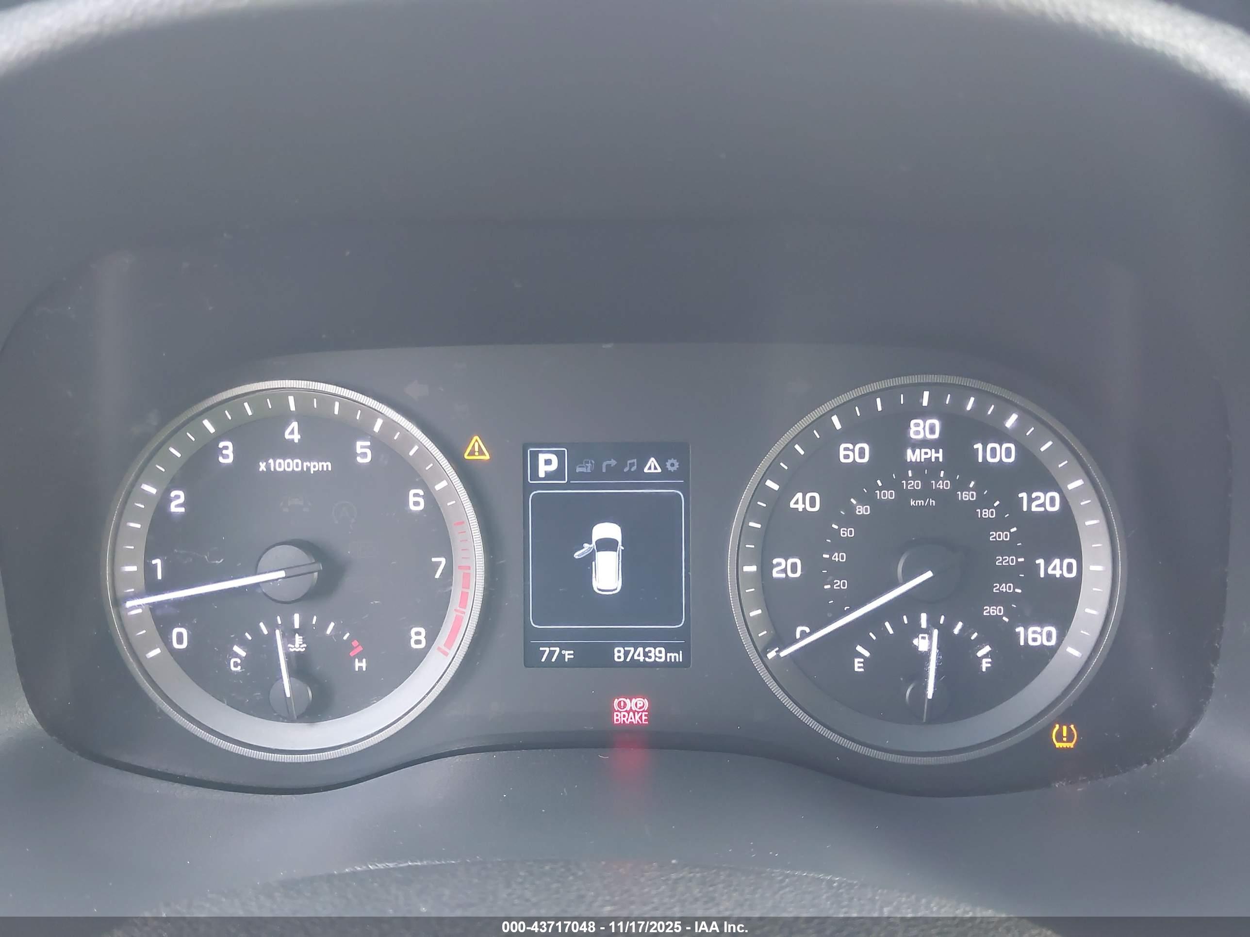 HYUNDAI TUCSON image 7