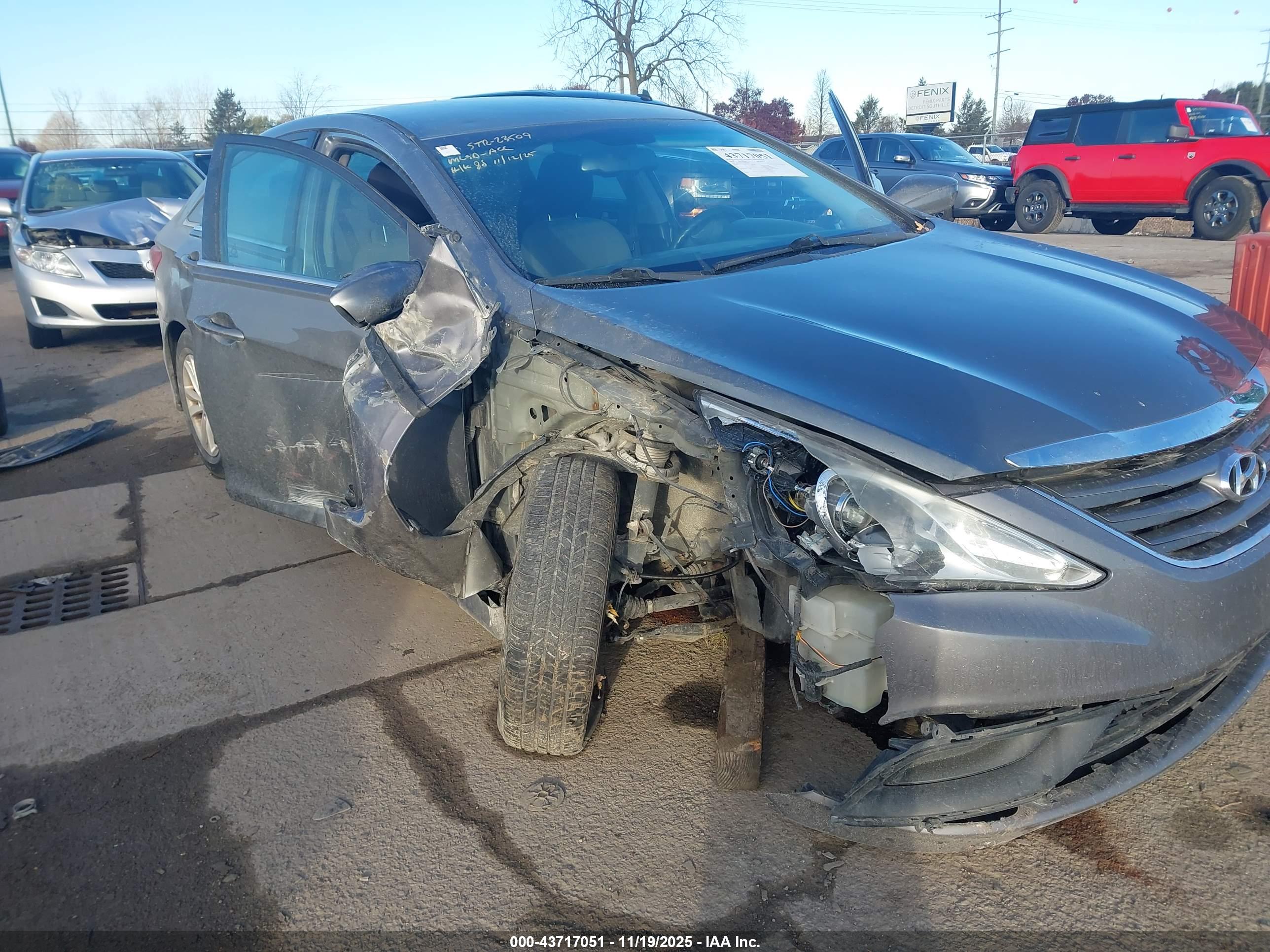 HYUNDAI SONATA image 6