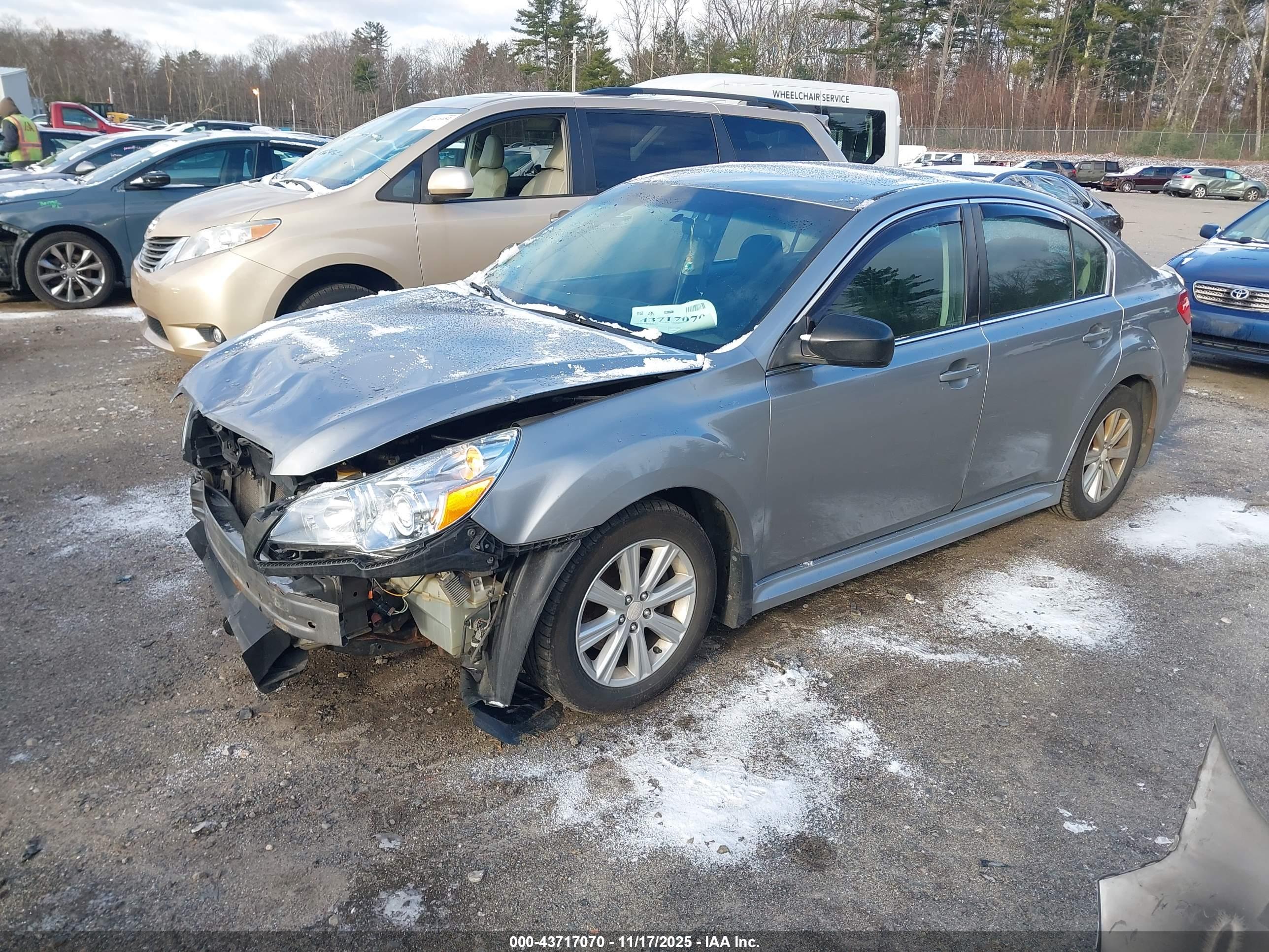 SUBARU LEGACY image 2
