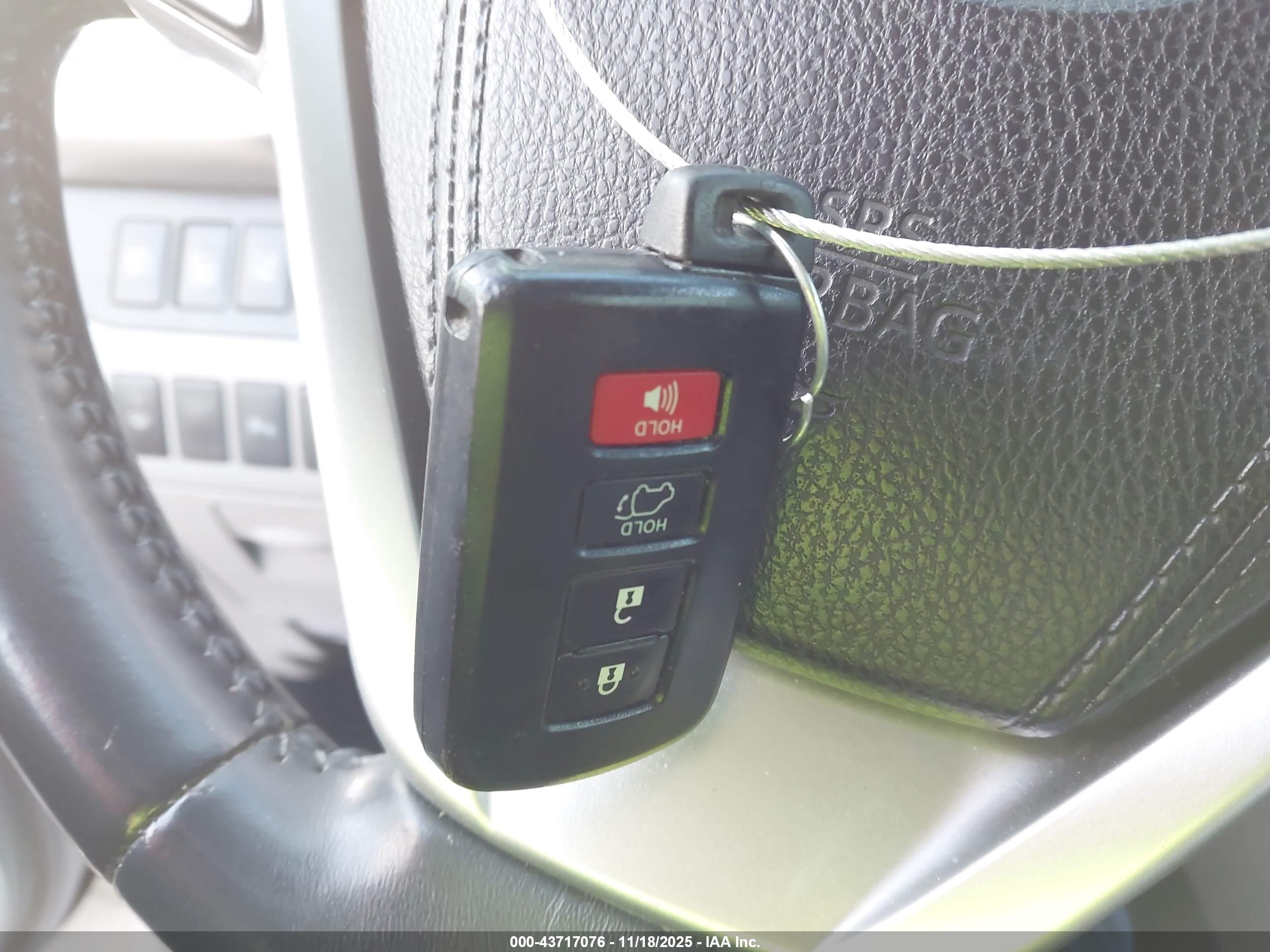 TOYOTA HIGHLANDER image 11