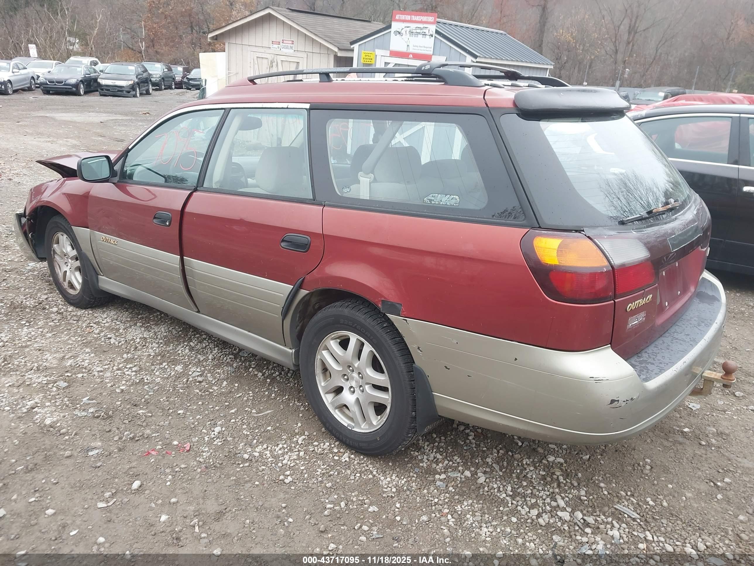 SUBARU OUTBACK image 3