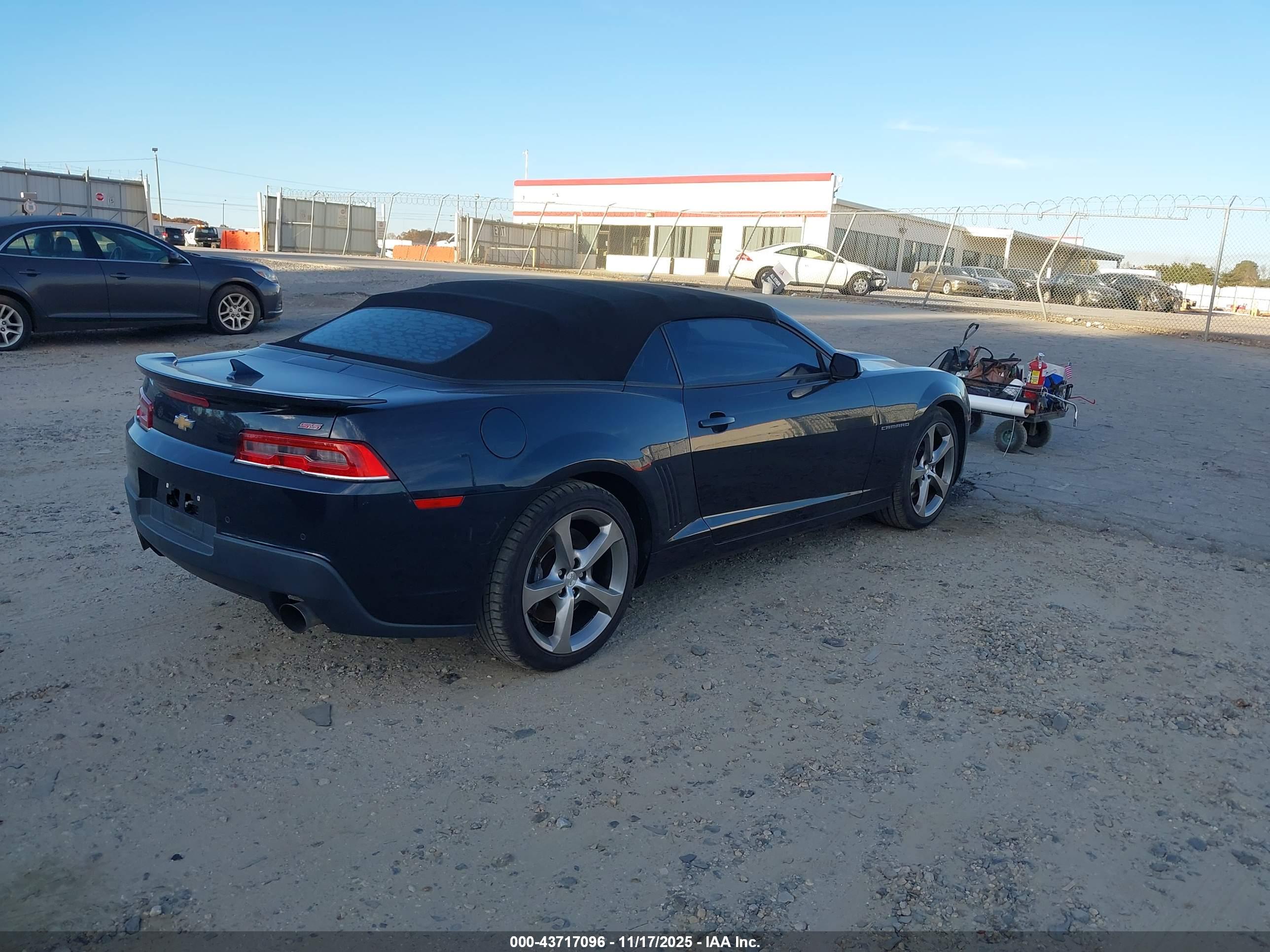 CHEVROLET CAMARO image 4