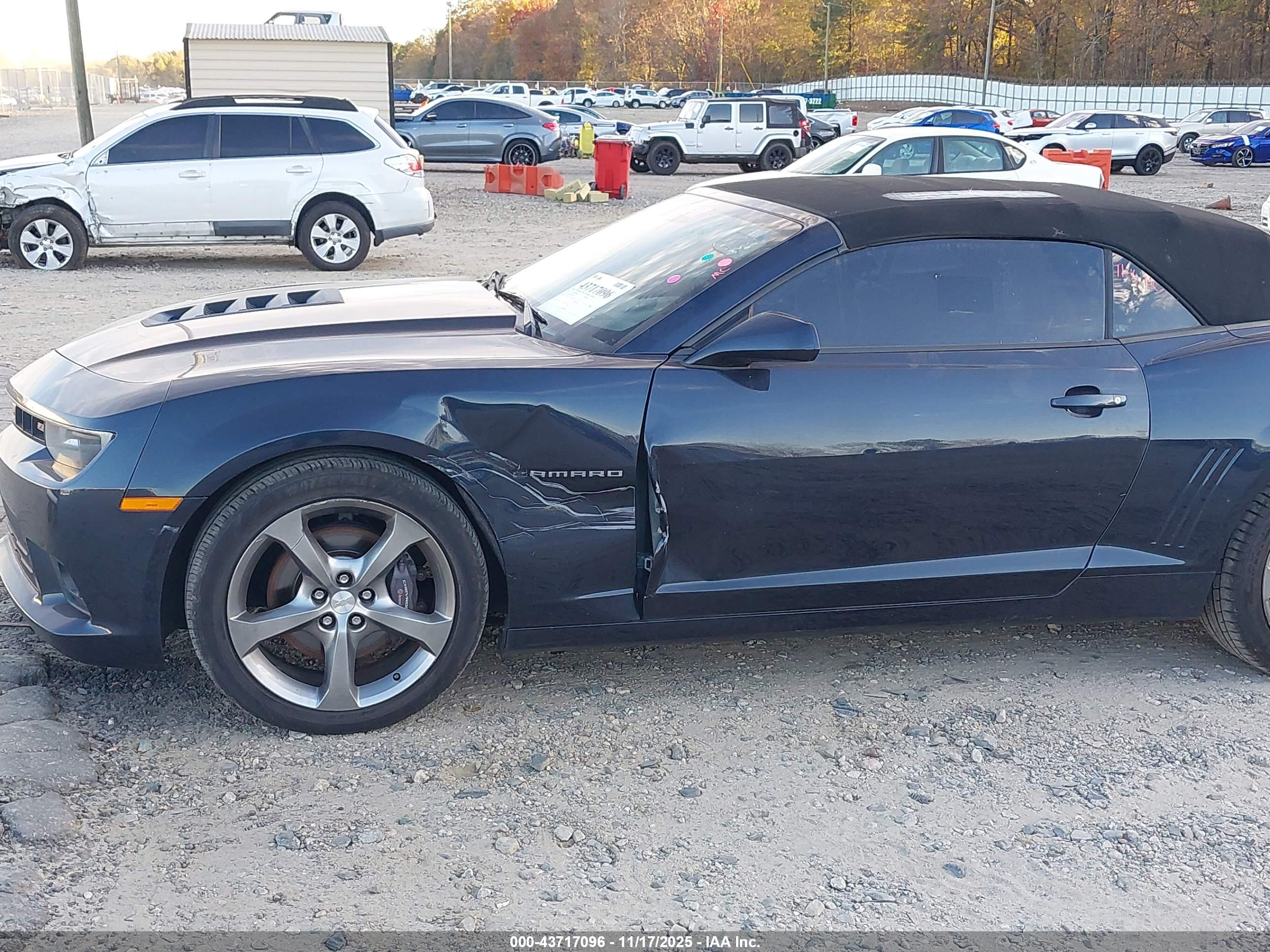 CHEVROLET CAMARO image 6