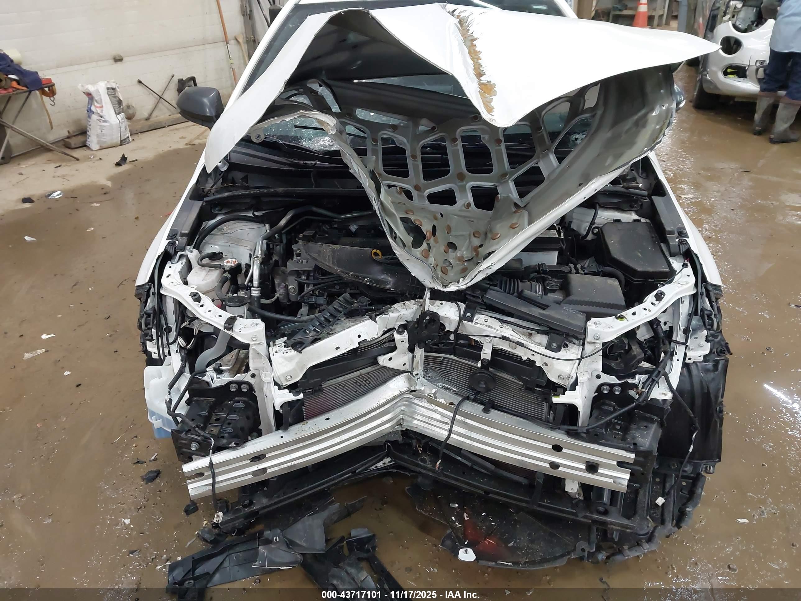 TOYOTA COROLLA image 6