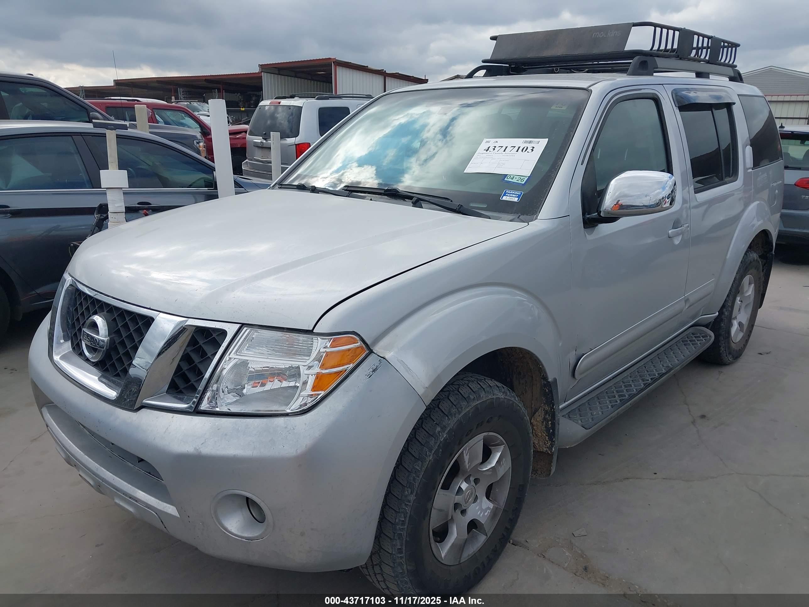 NISSAN PATHFINDER image 2