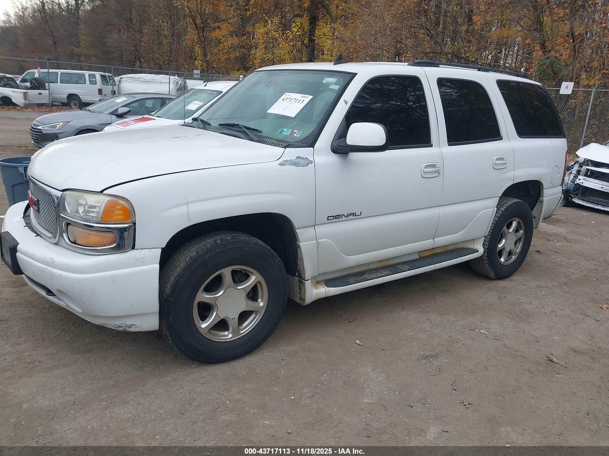 GMC YUKON image 2