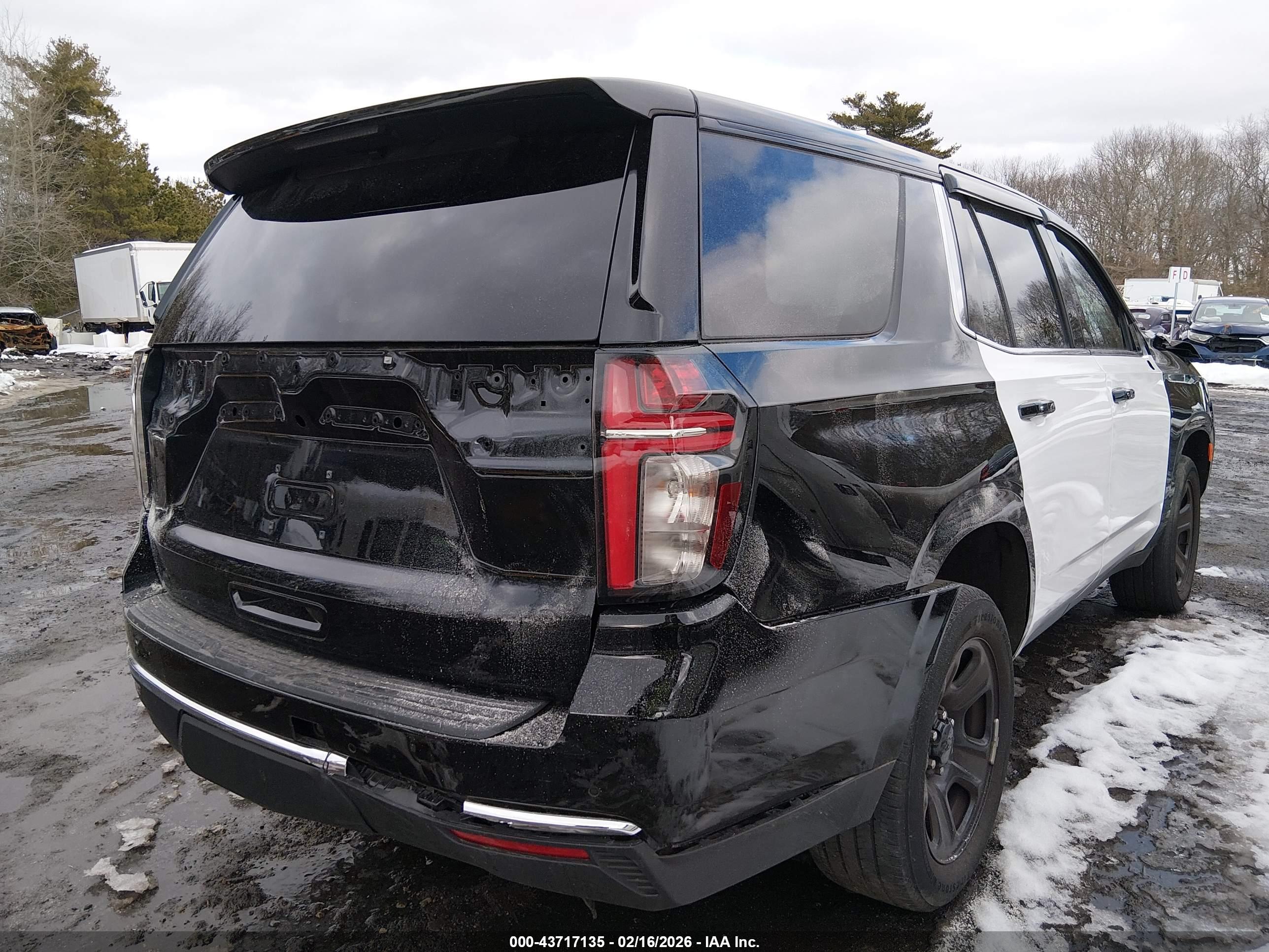 CHEVROLET TAHOE image 4