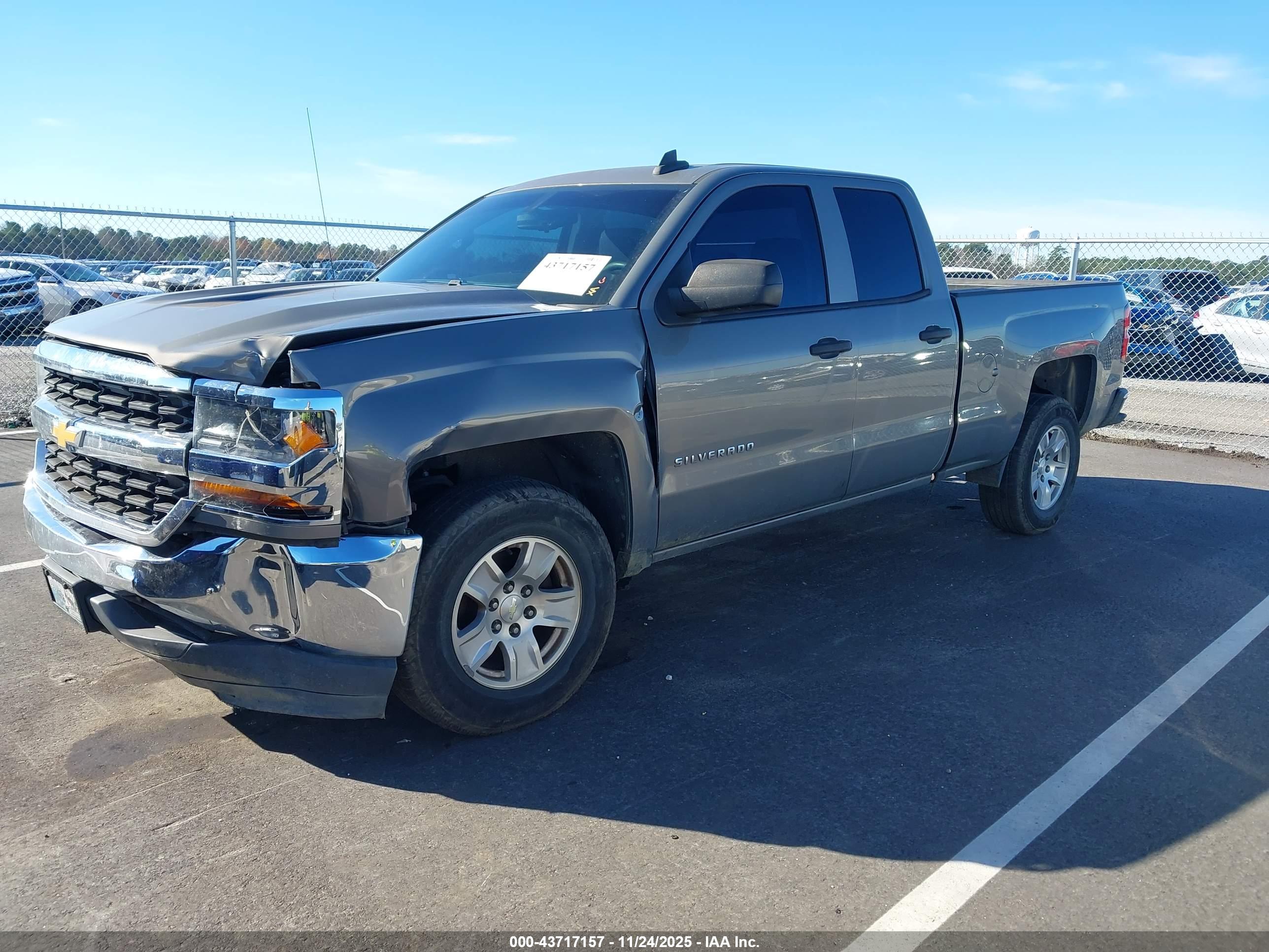 CHEVROLET SILVERADO image 2