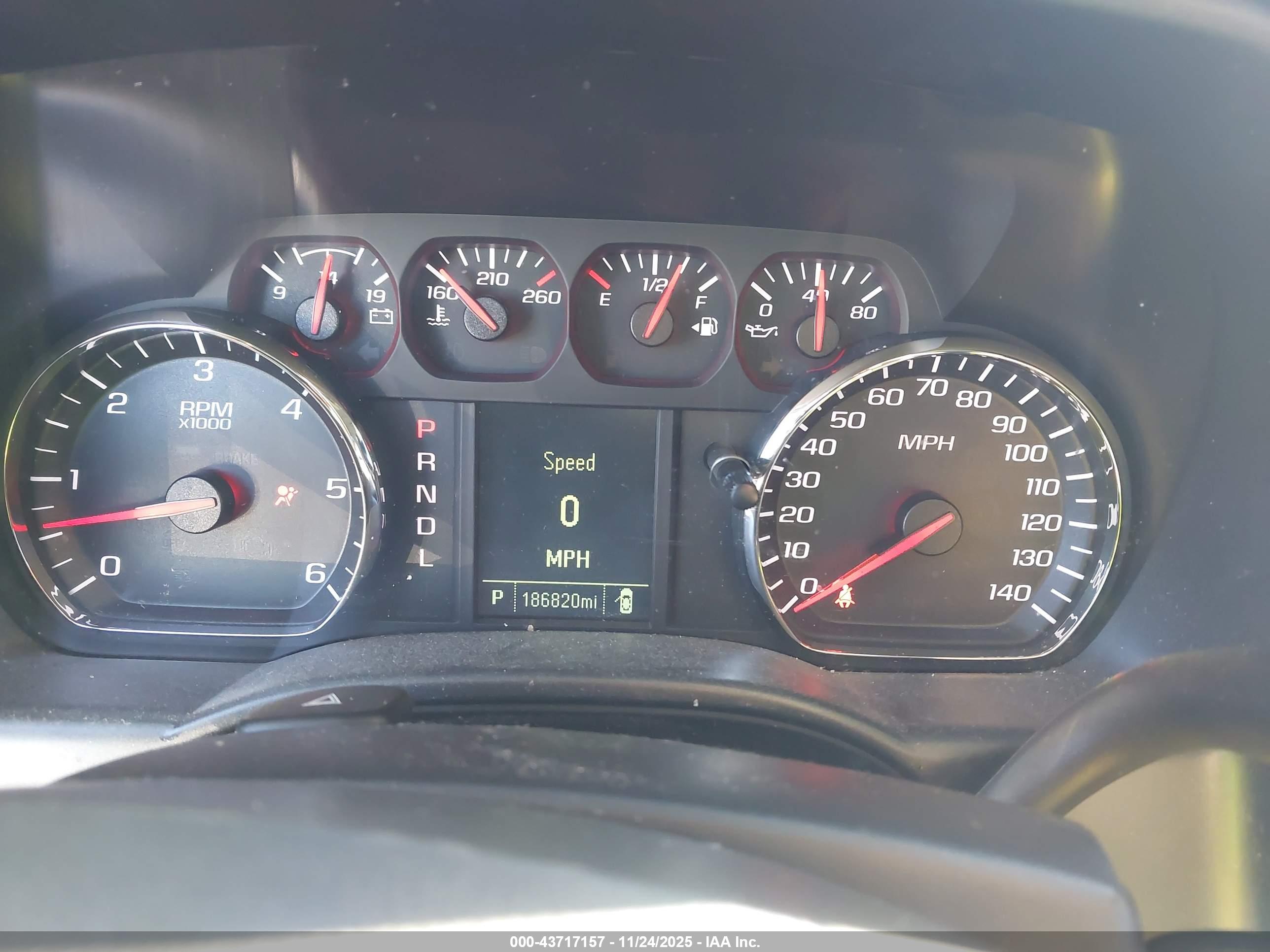 CHEVROLET SILVERADO image 7