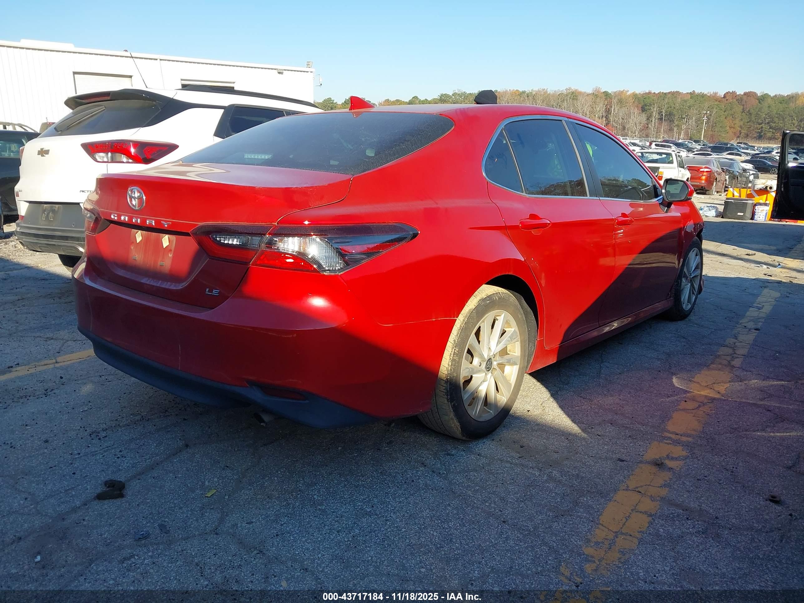 TOYOTA CAMRY image 4