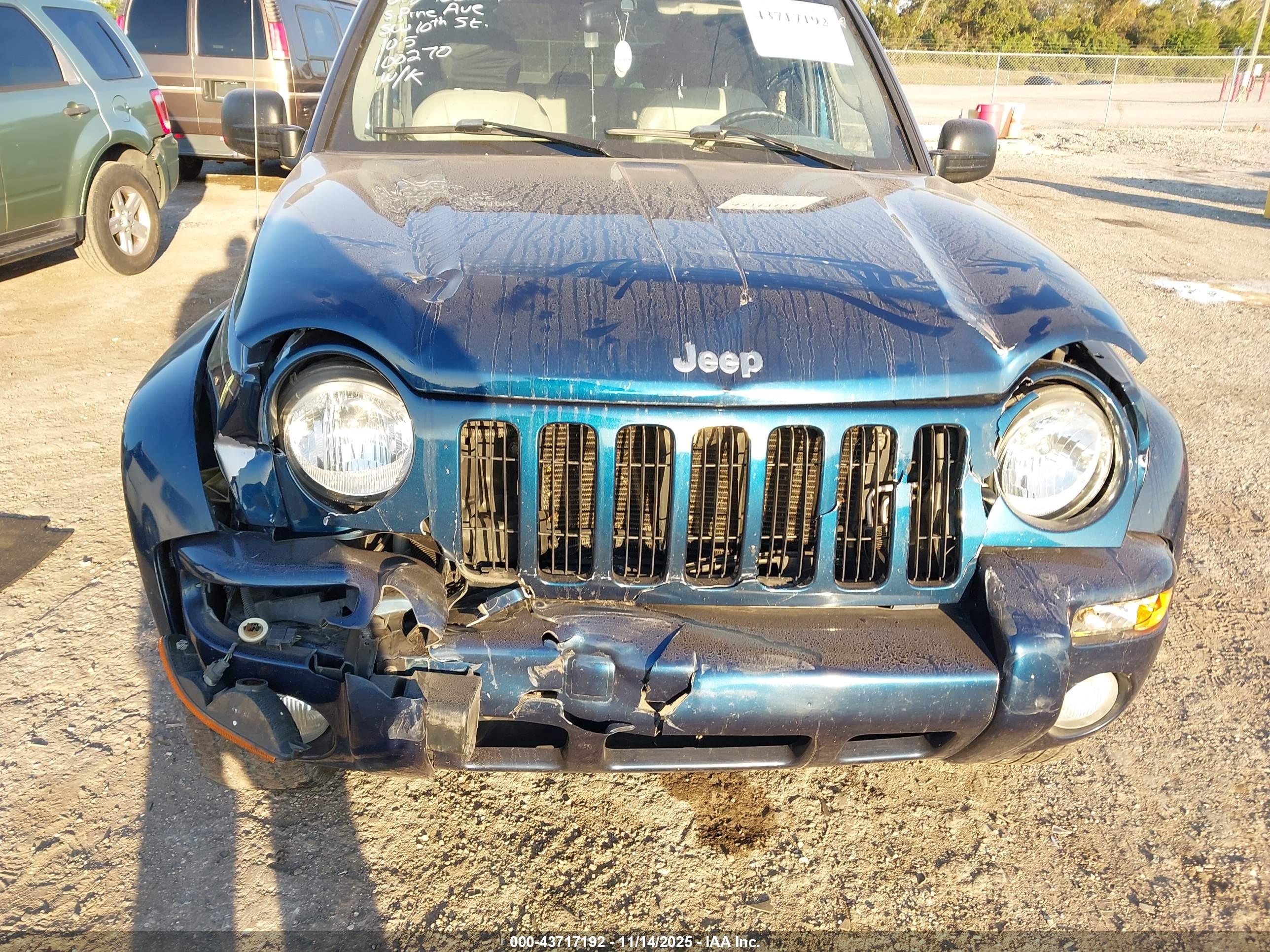 JEEP LIBERTY image 6