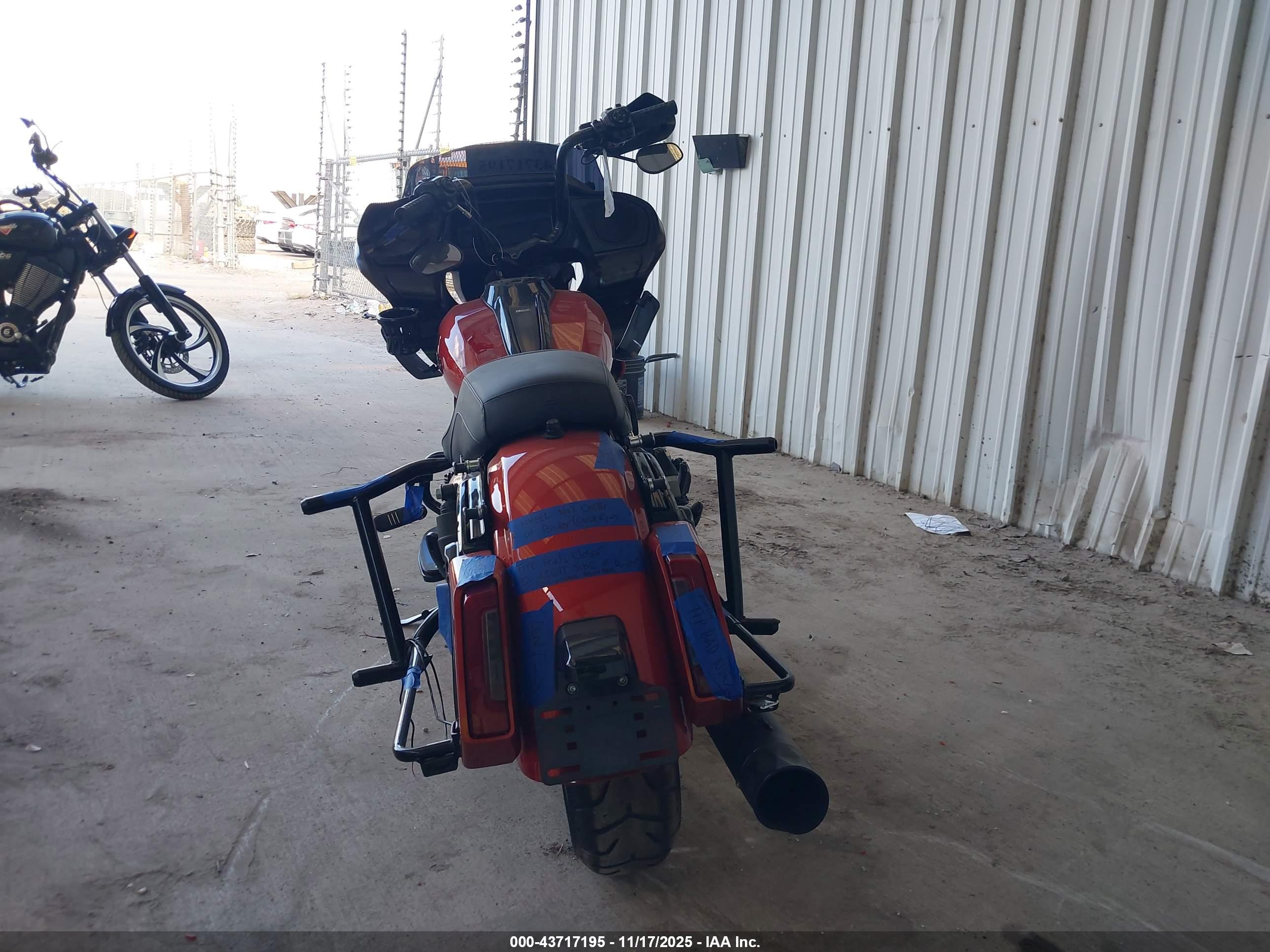 HARLEY-DAVIDSON FLTRX image 6