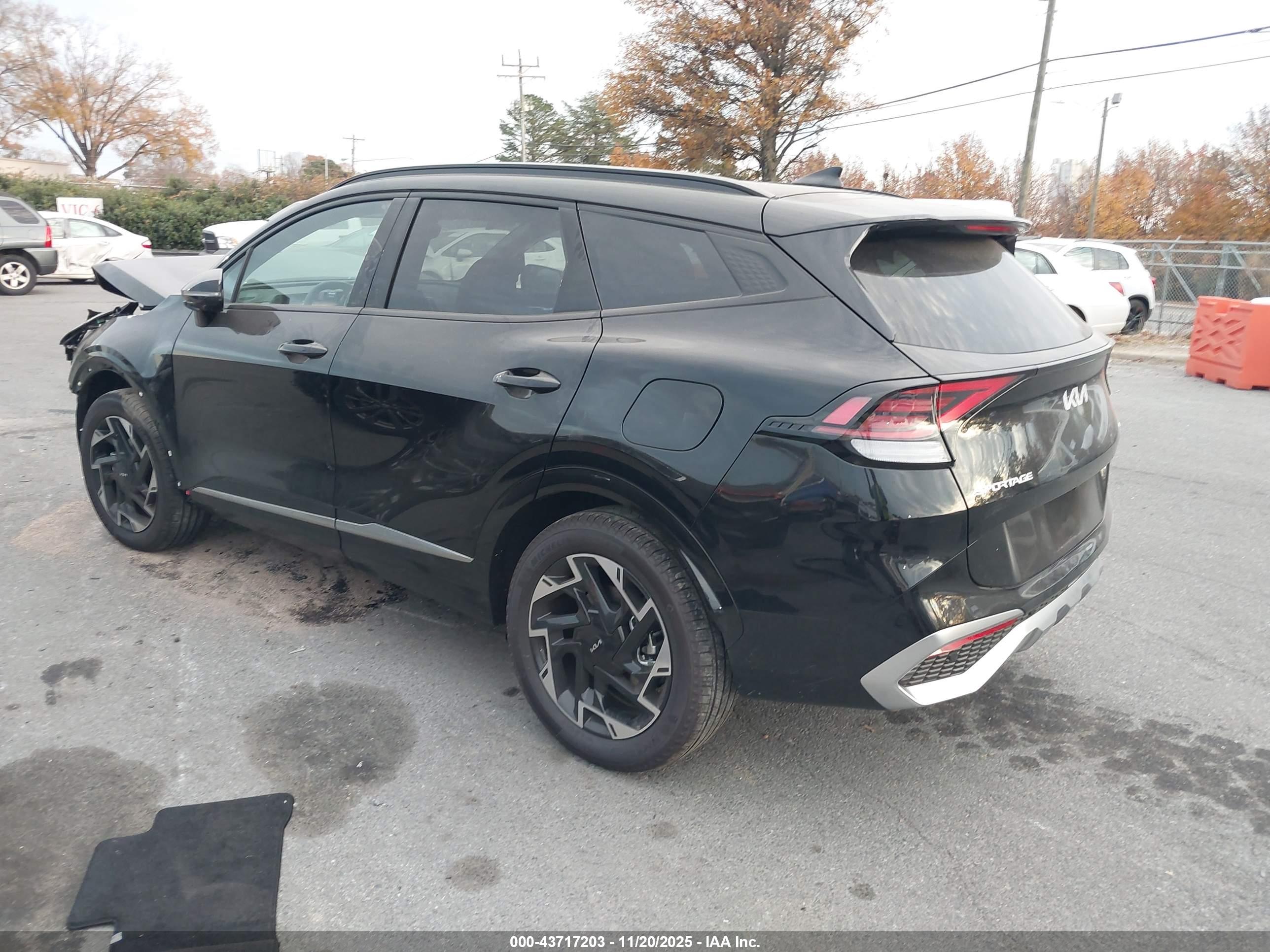 KIA SPORTAGE image 3