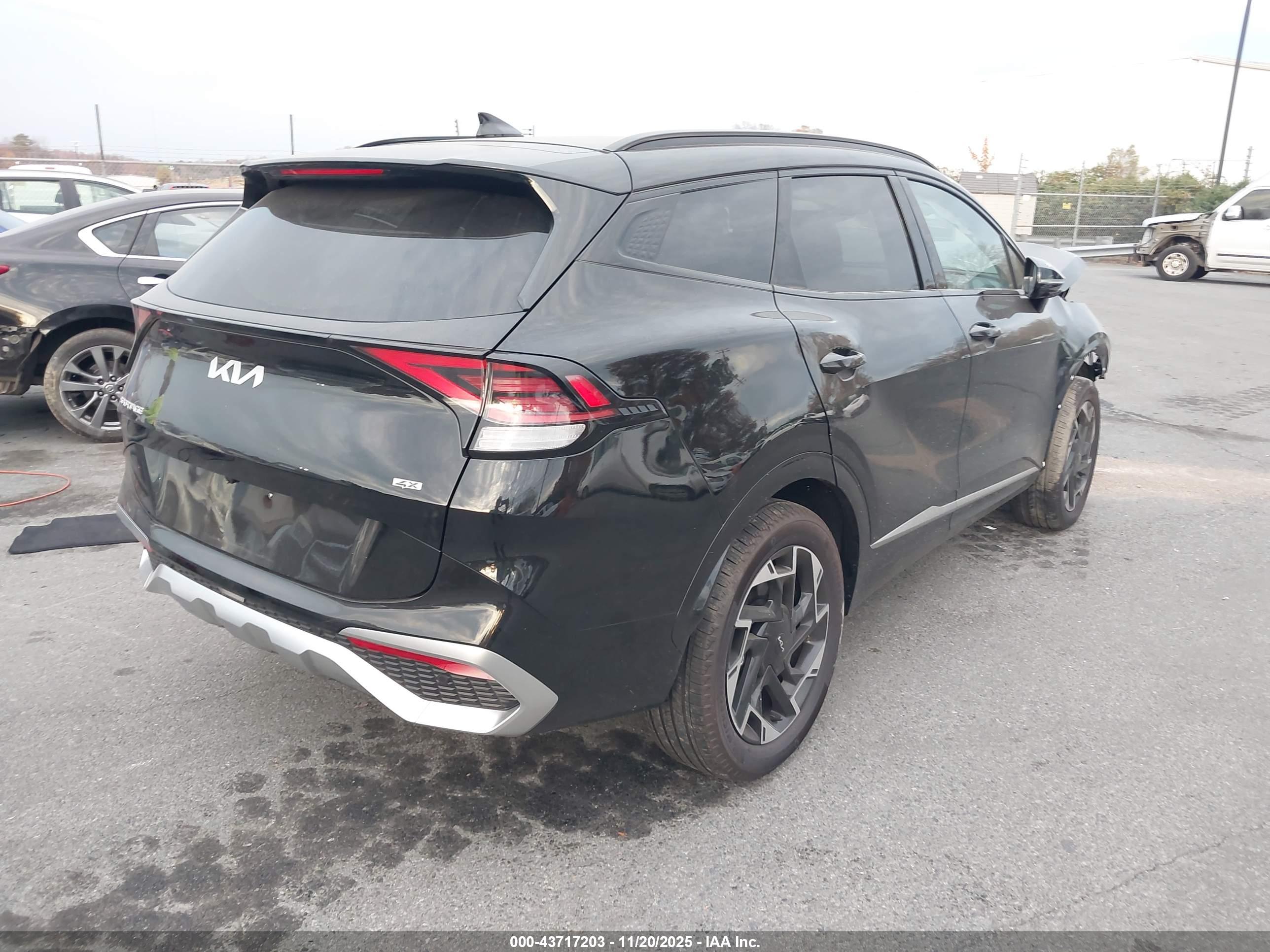 KIA SPORTAGE image 4