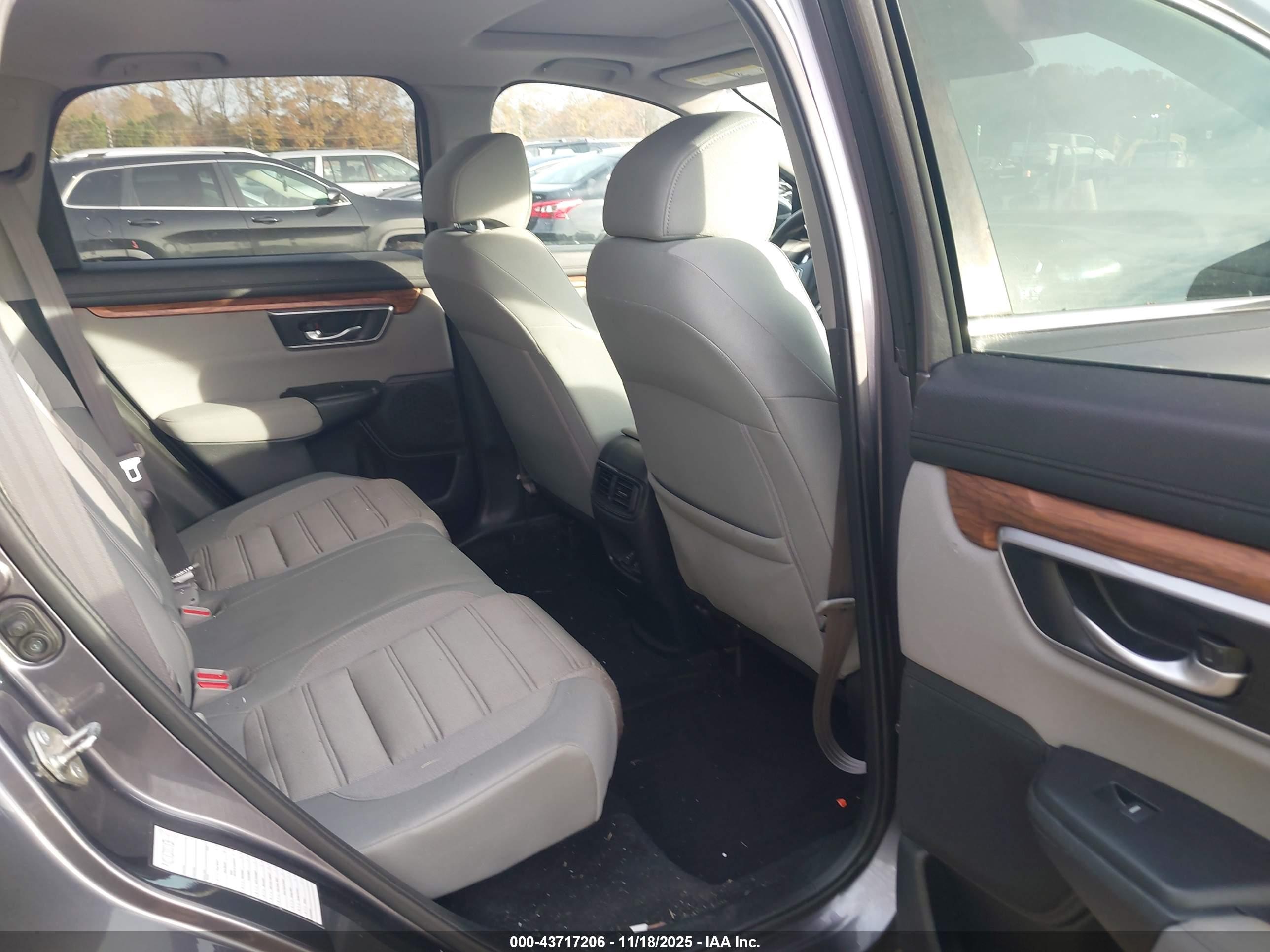 HONDA CR-V image 8