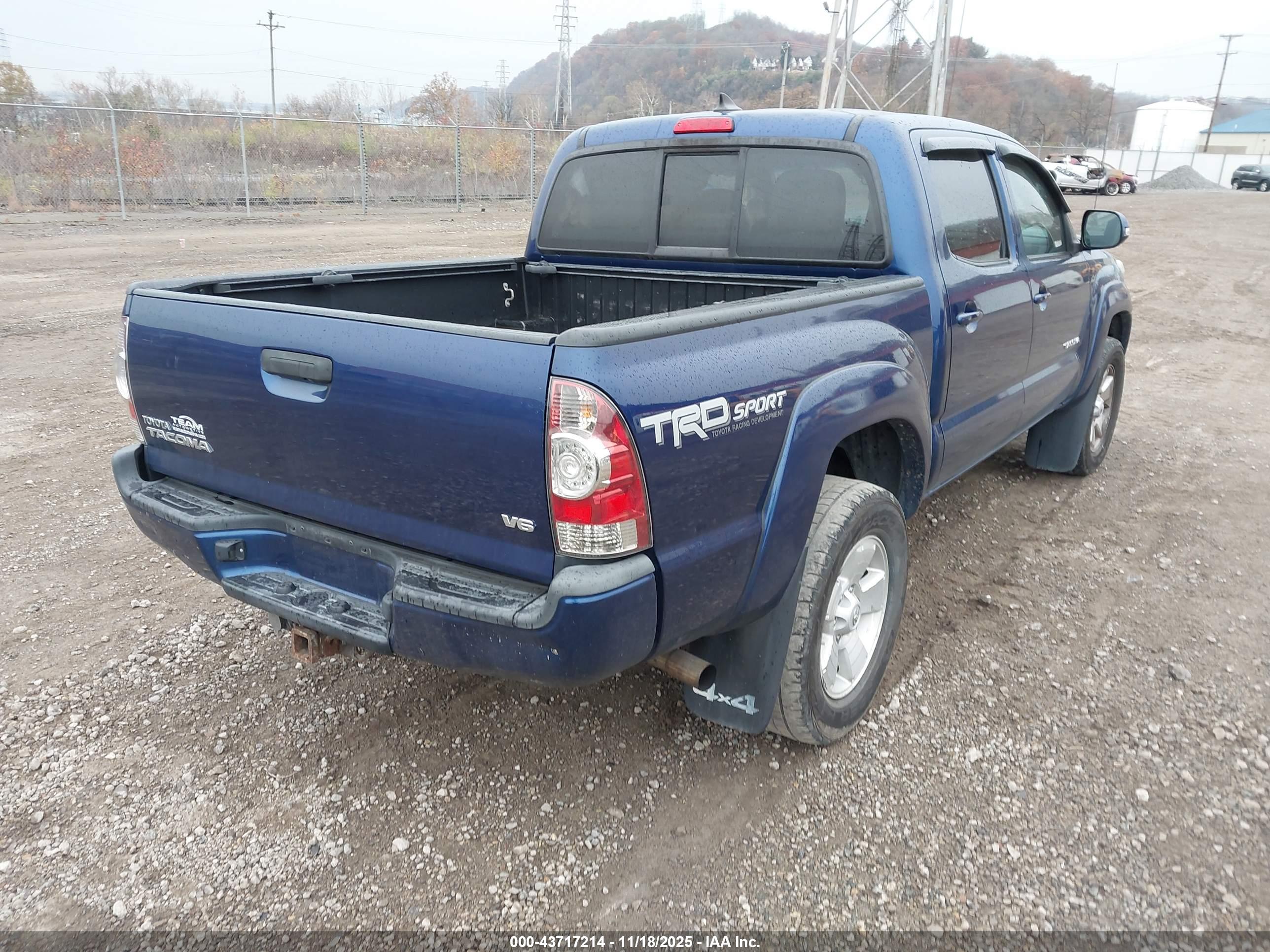 TOYOTA TACOMA image 4