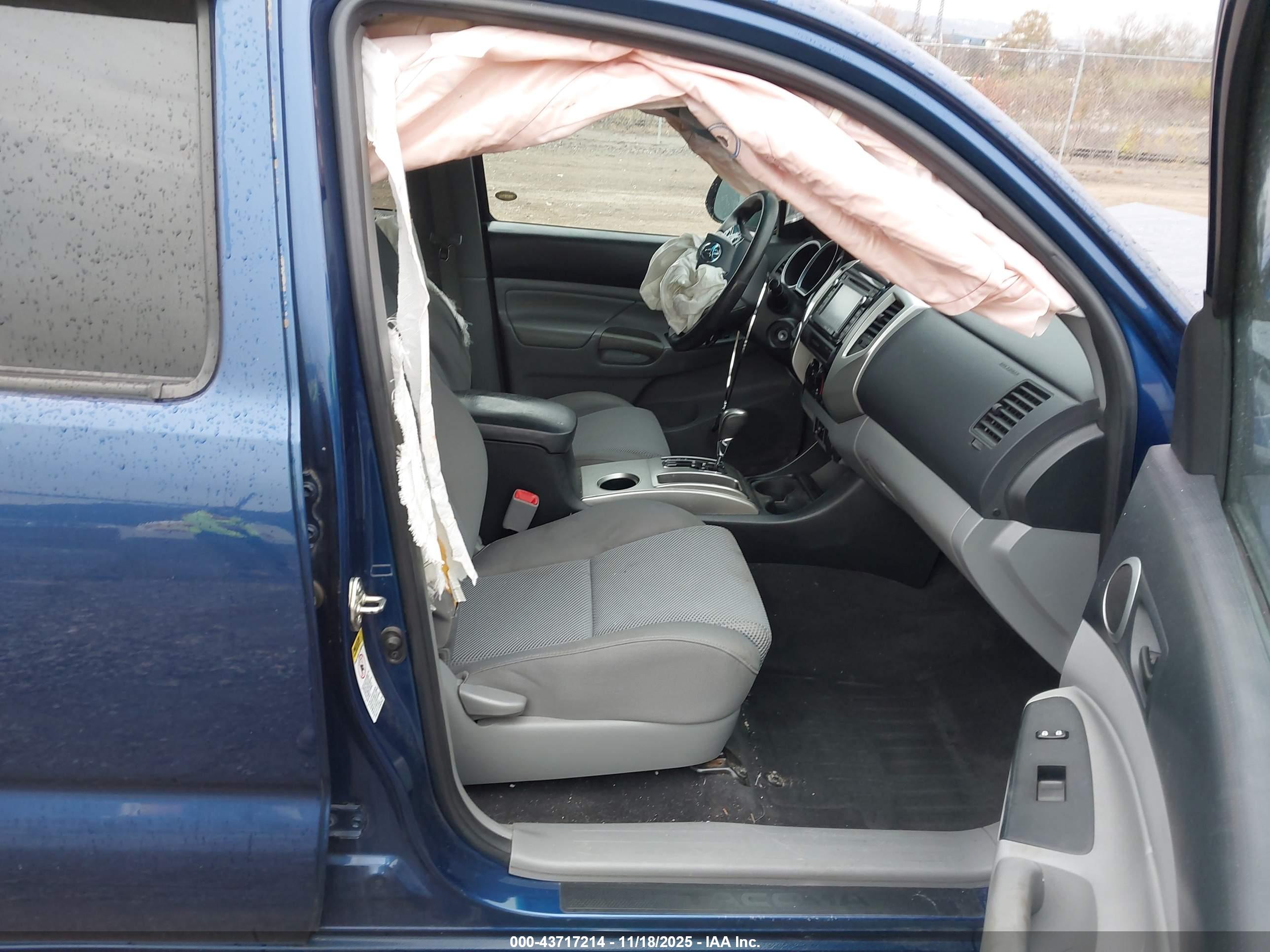 TOYOTA TACOMA image 5