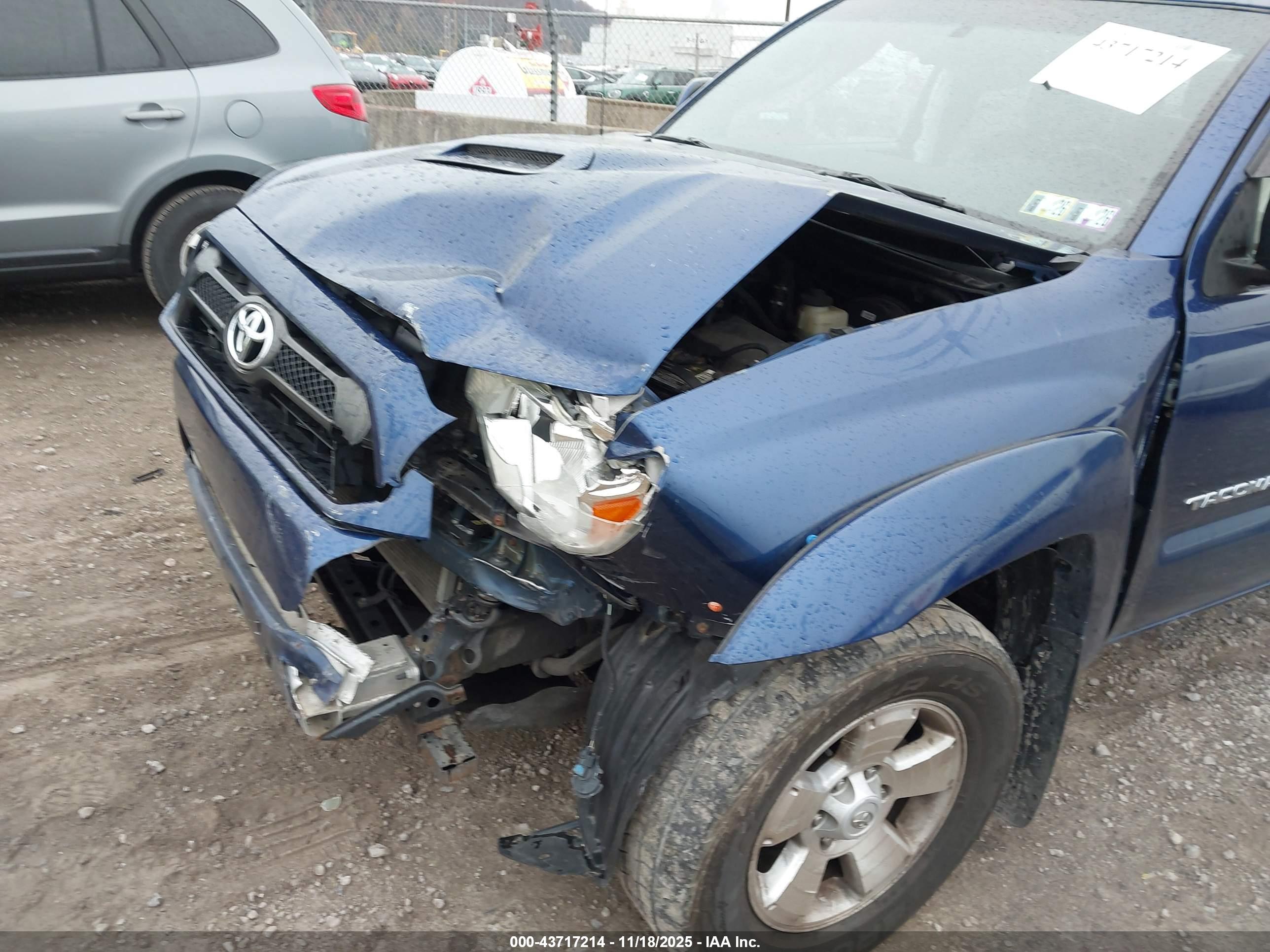 TOYOTA TACOMA image 6