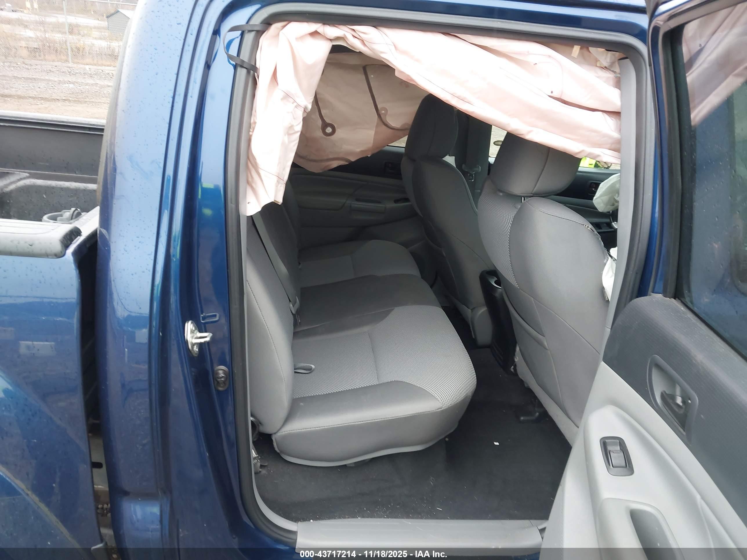 TOYOTA TACOMA image 8