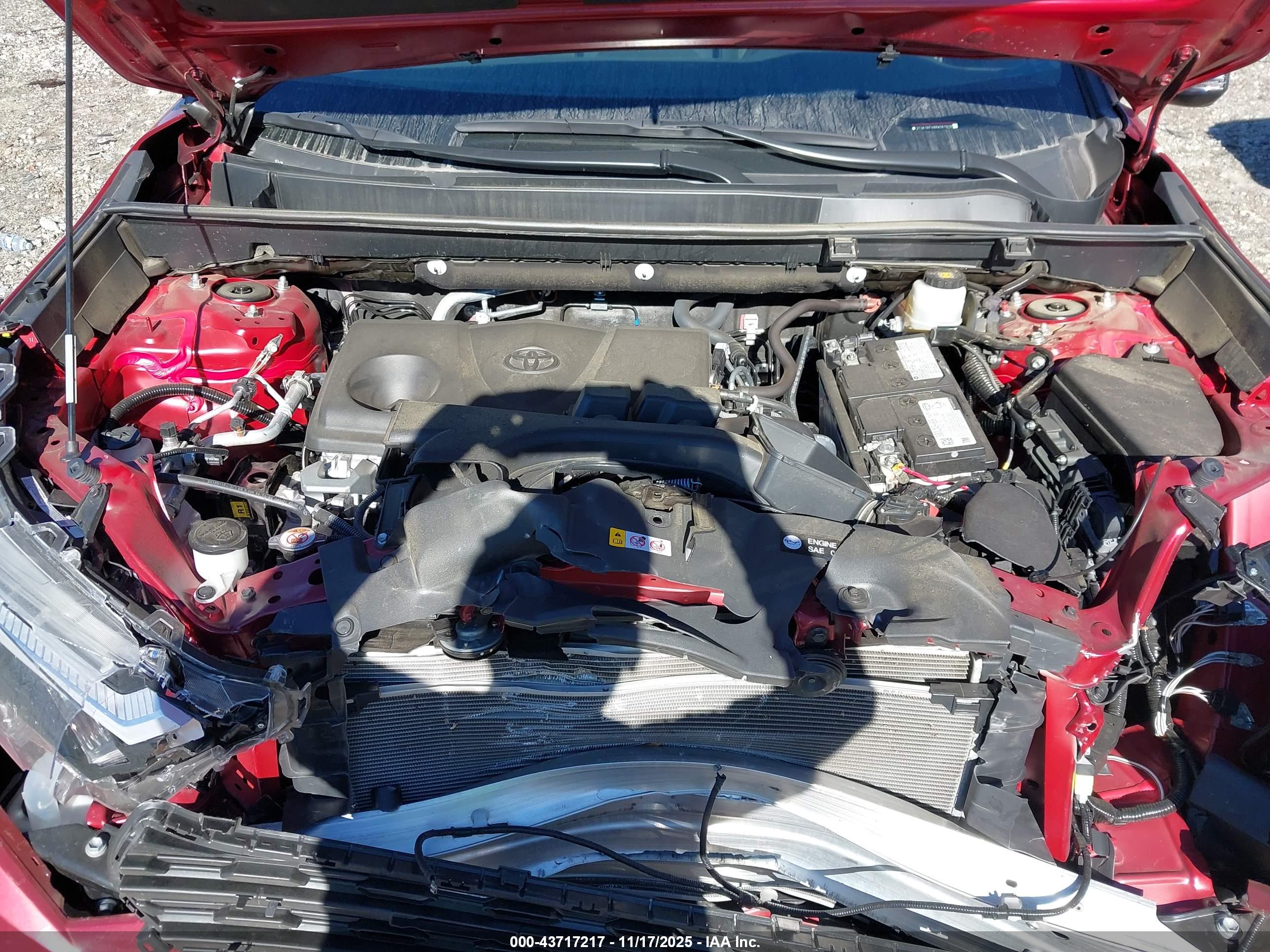 TOYOTA RAV4 image 10
