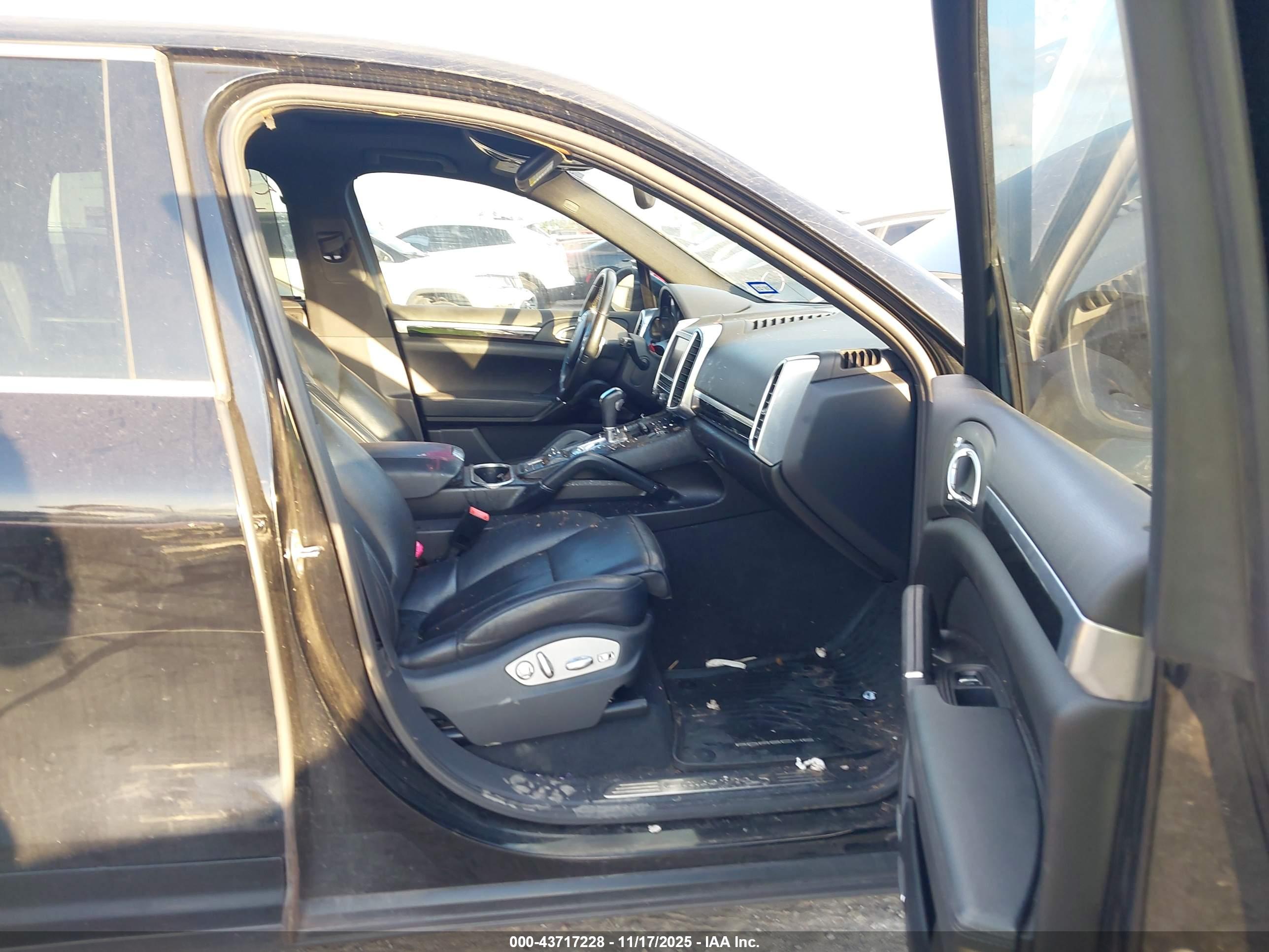 PORSCHE CAYENNE image 5