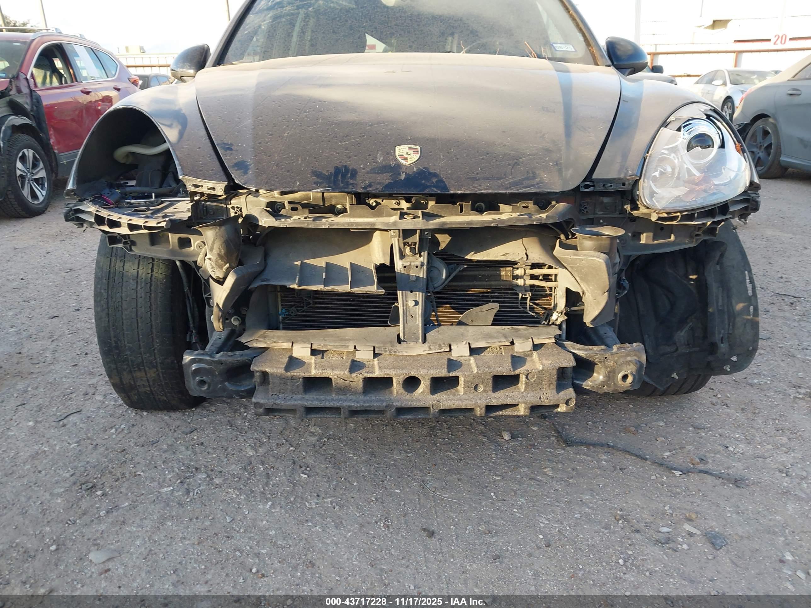 PORSCHE CAYENNE image 6