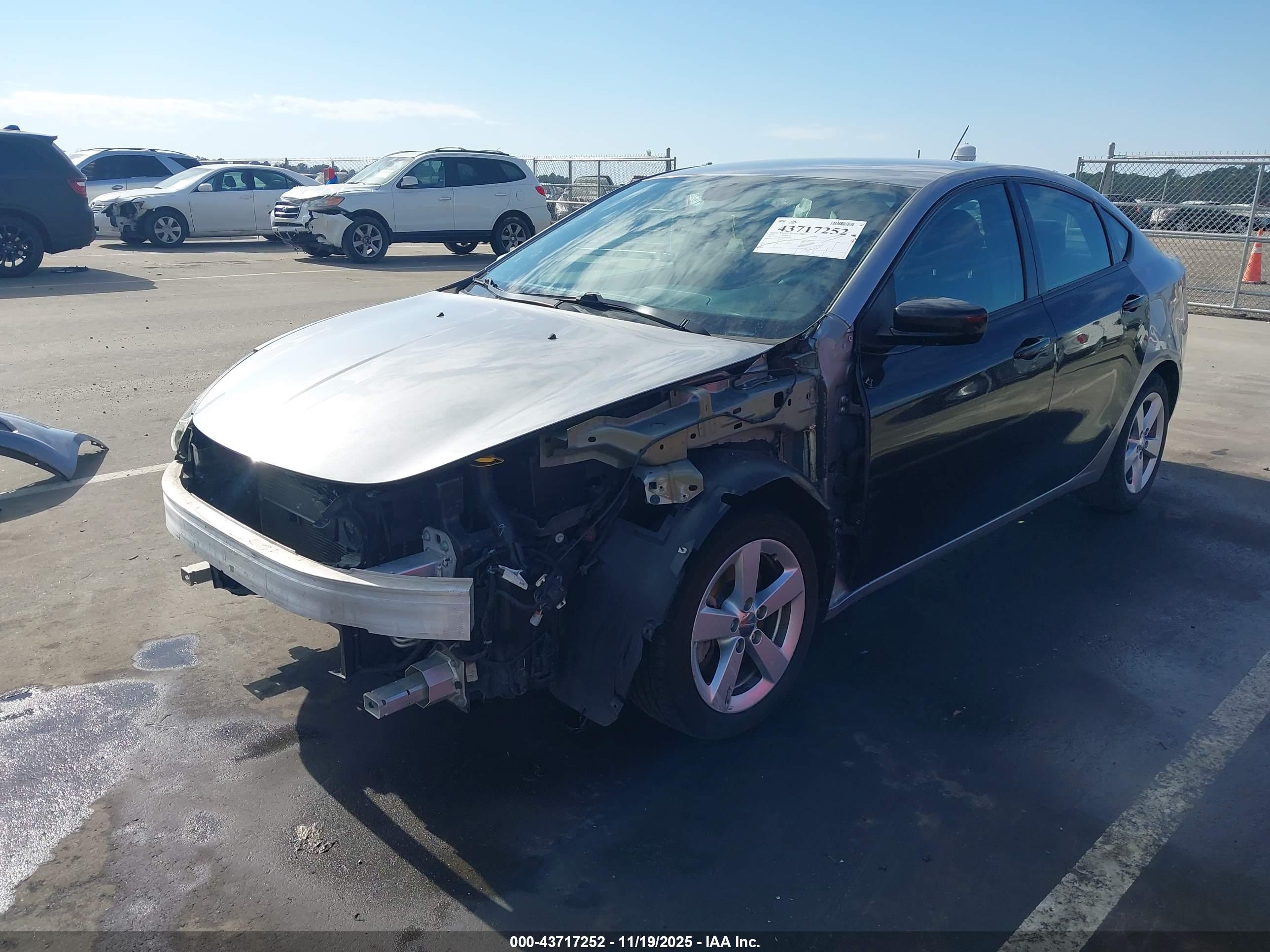 DODGE DART image 2