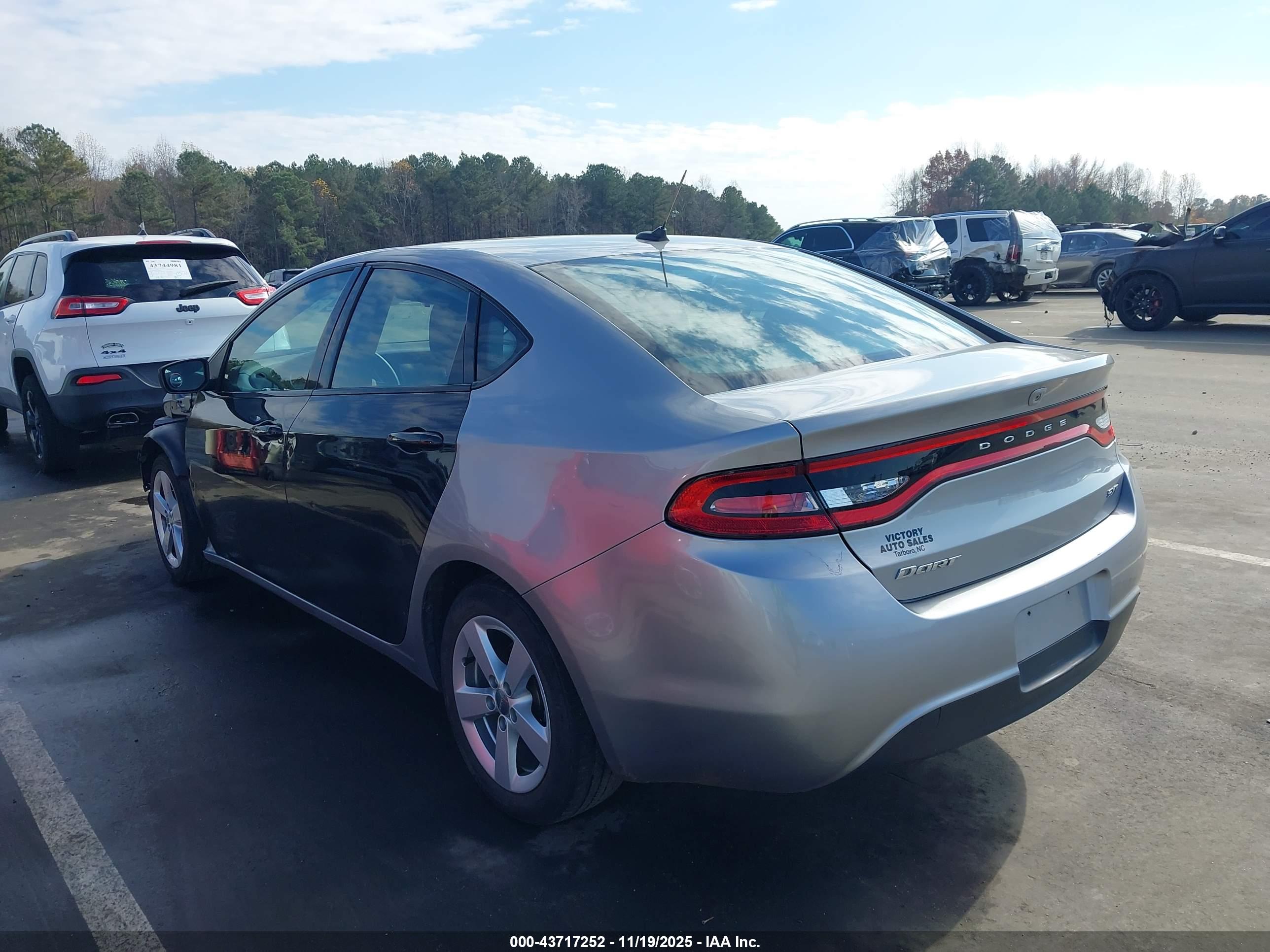 DODGE DART image 3