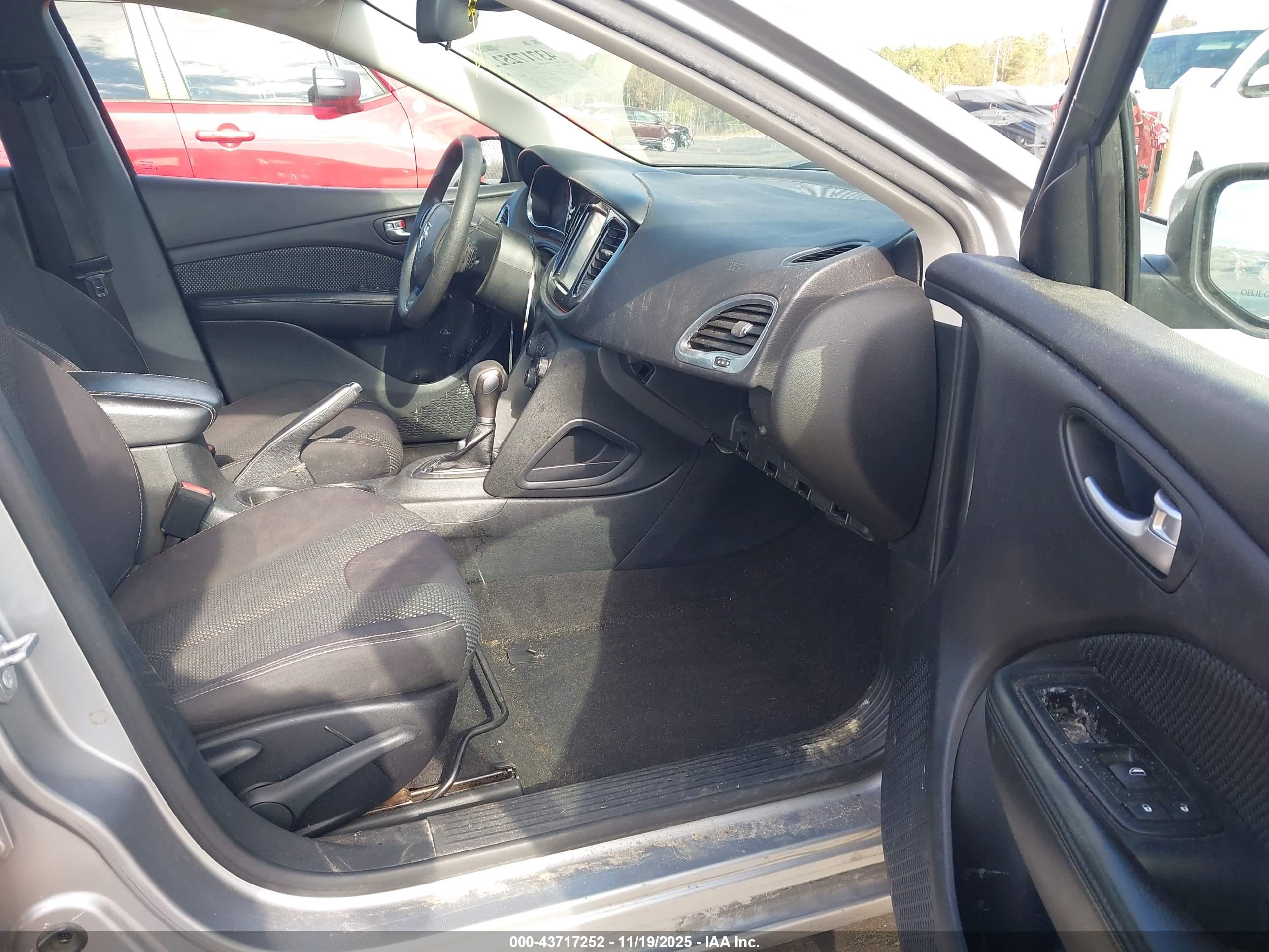 DODGE DART image 5