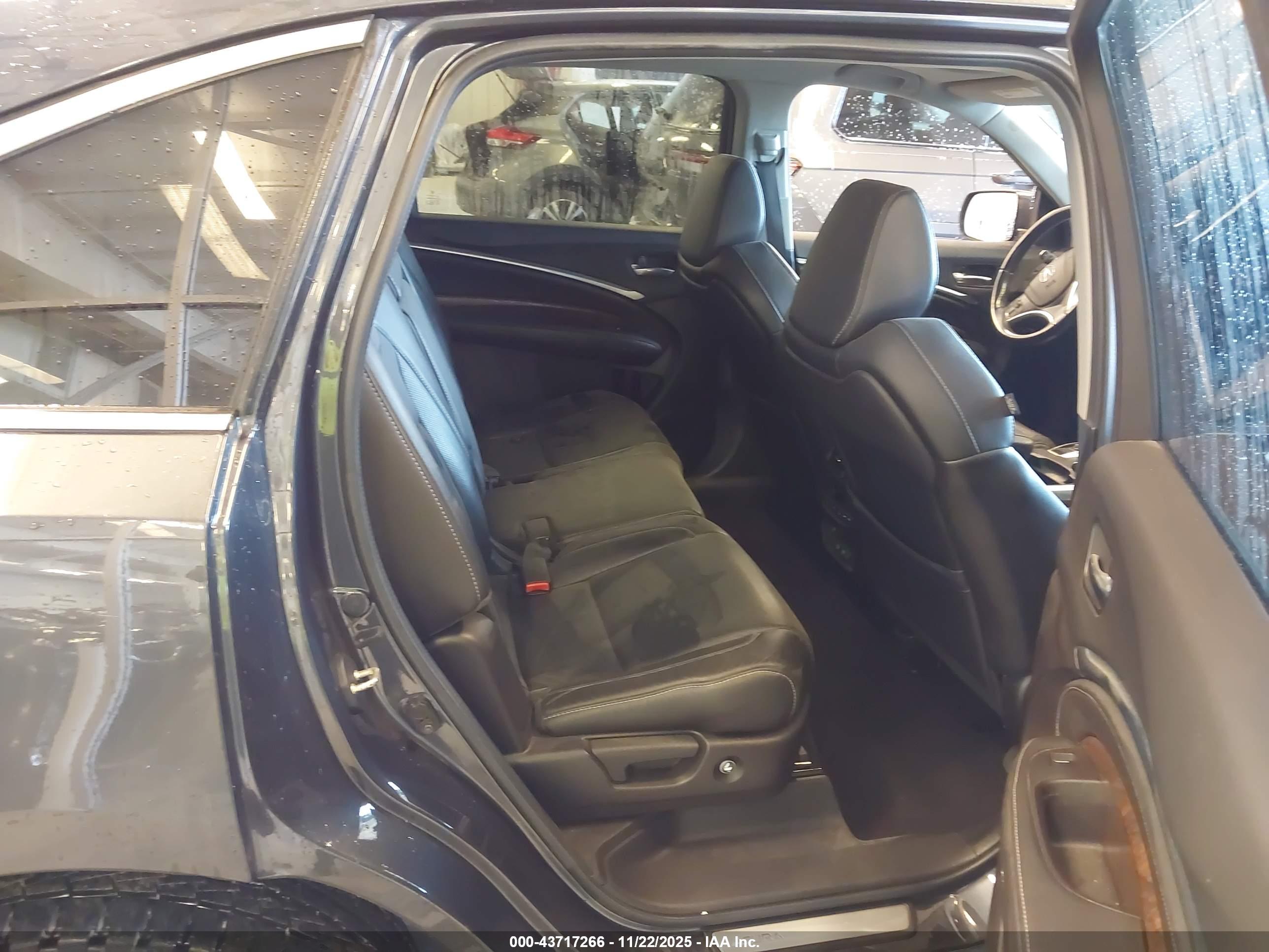 ACURA MDX image 8