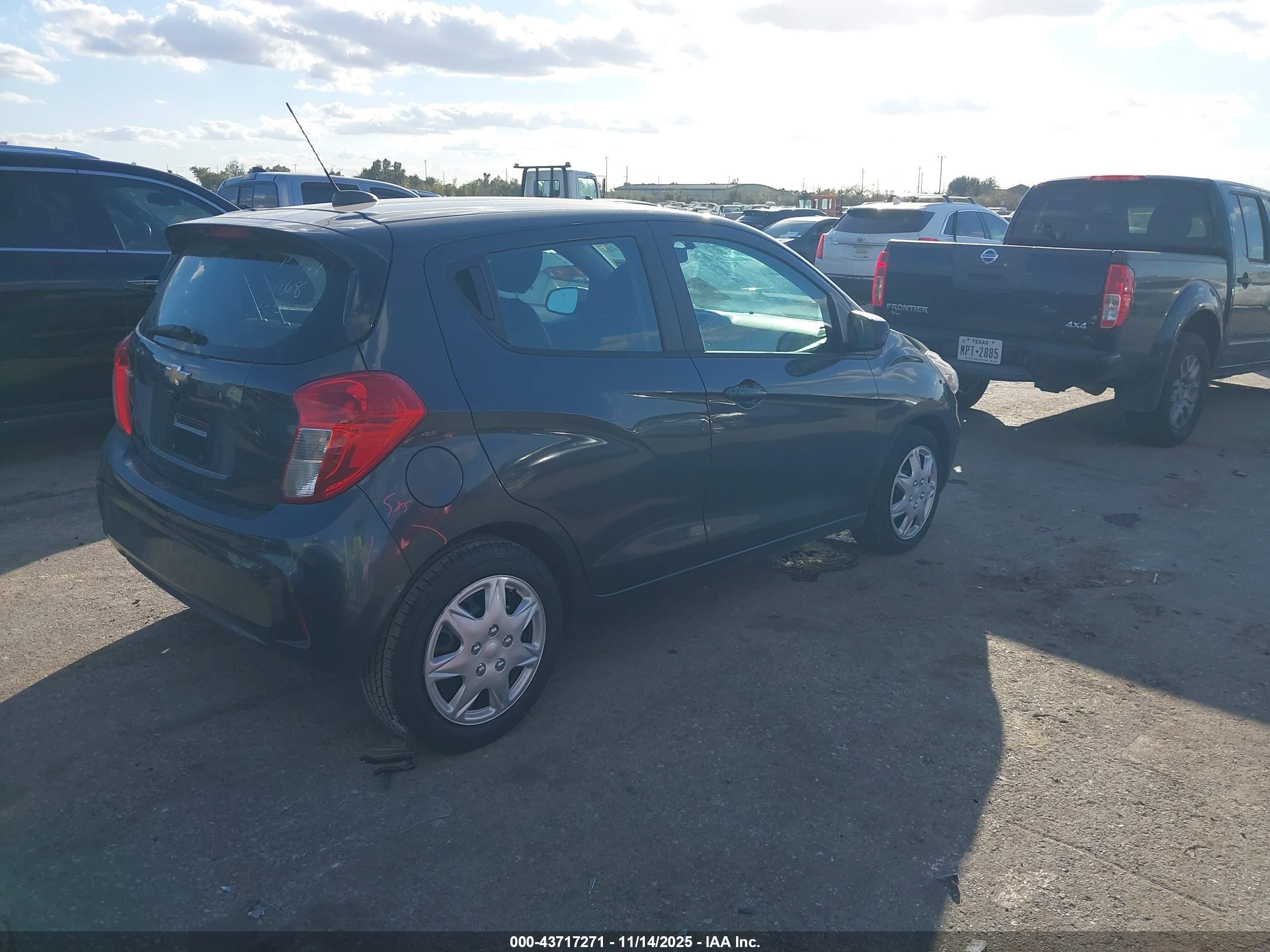 CHEVROLET SPARK image 4