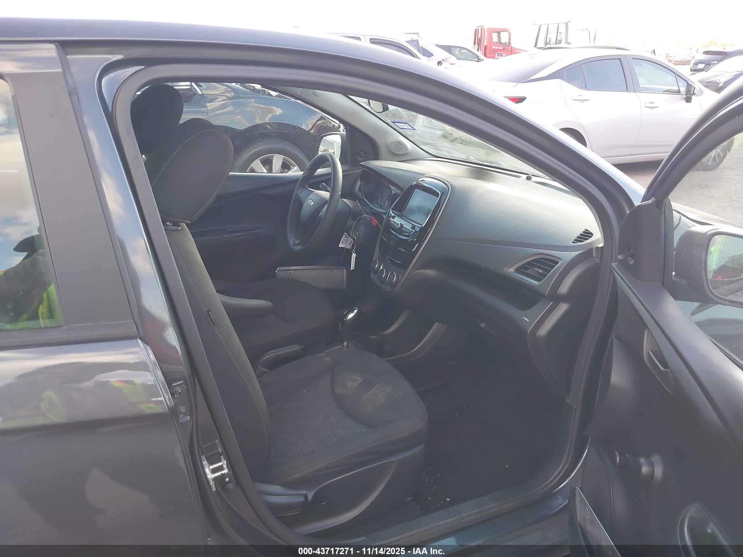 CHEVROLET SPARK image 5