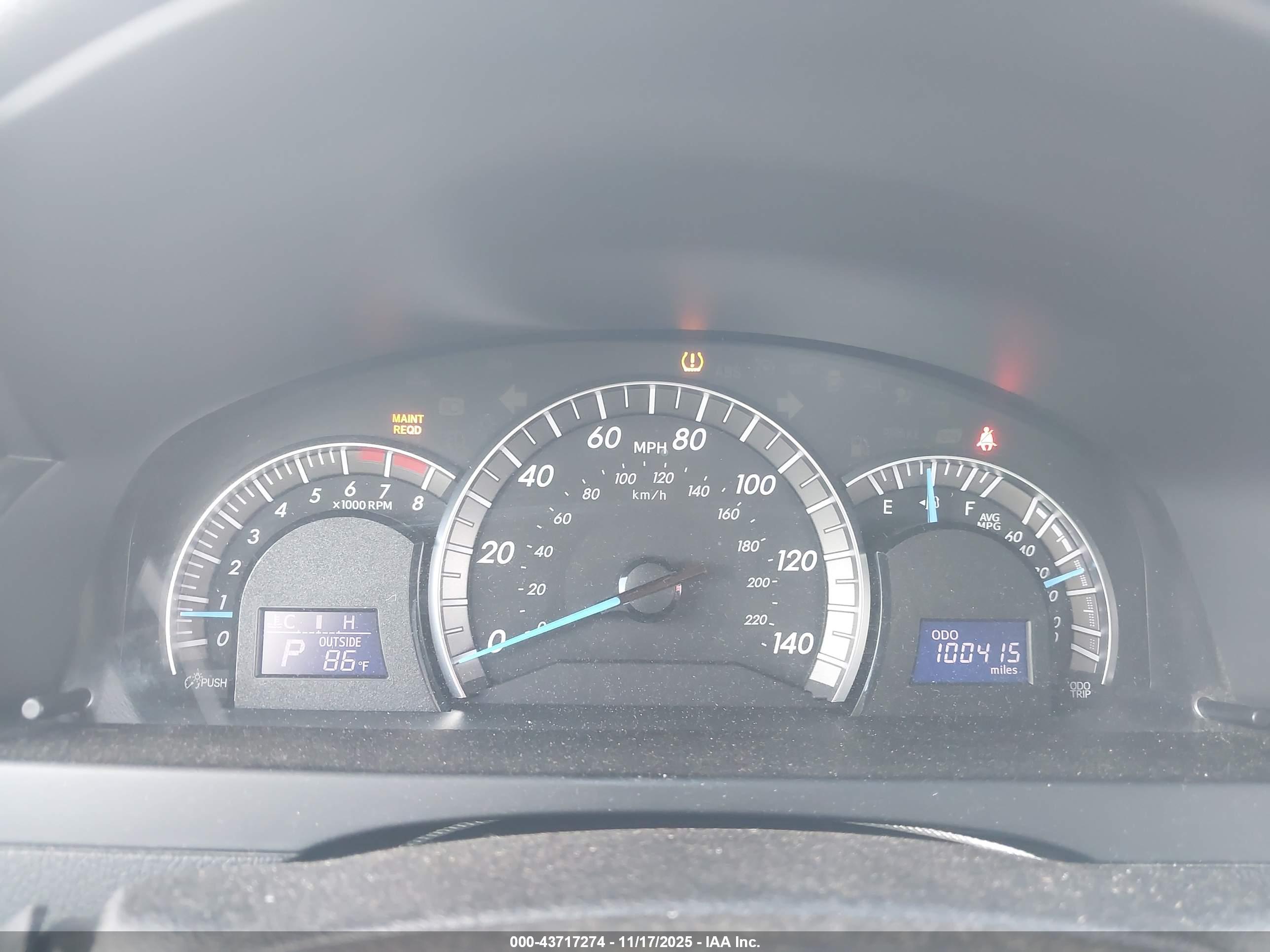 TOYOTA CAMRY image 7