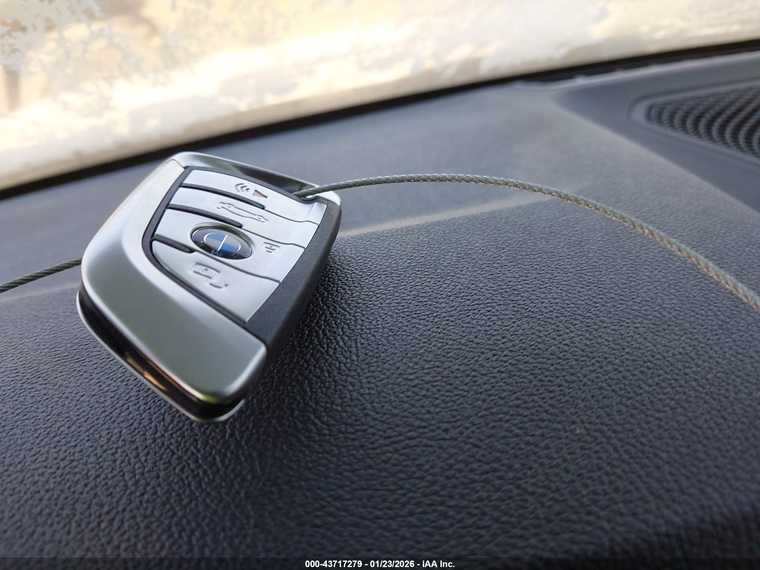 BMW 330I image 11