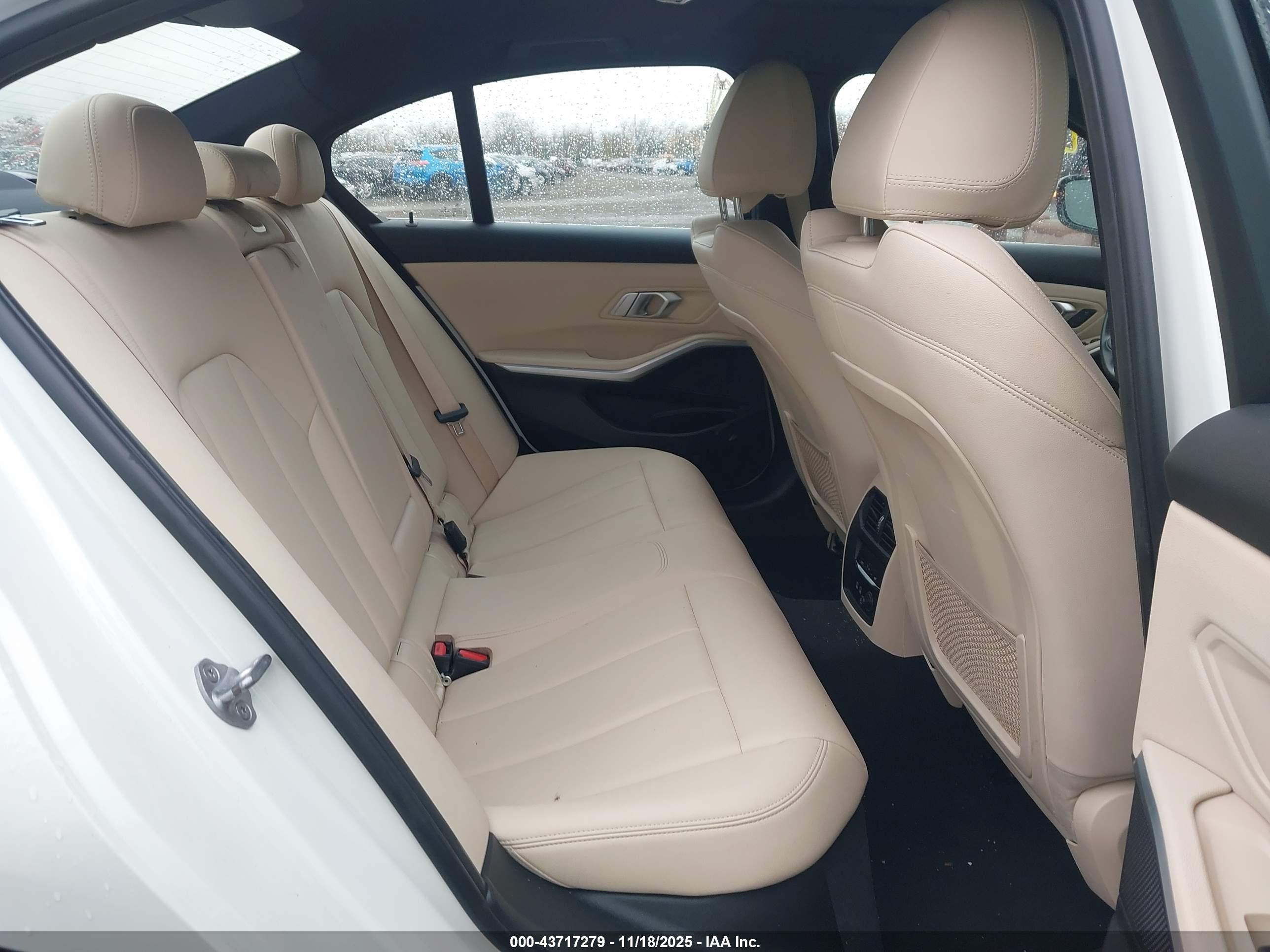 BMW 330I image 8