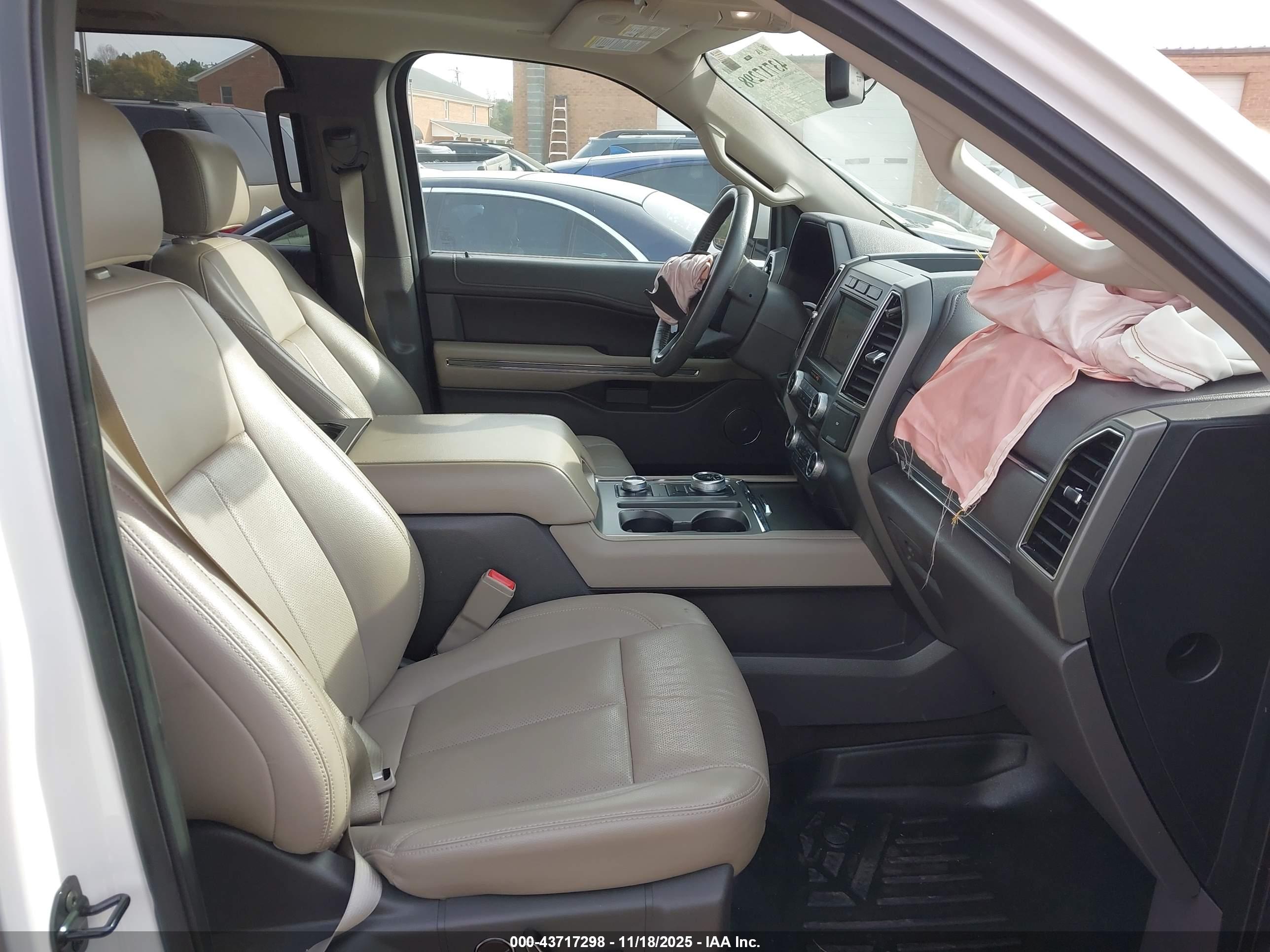 FORD EXPEDITION image 5