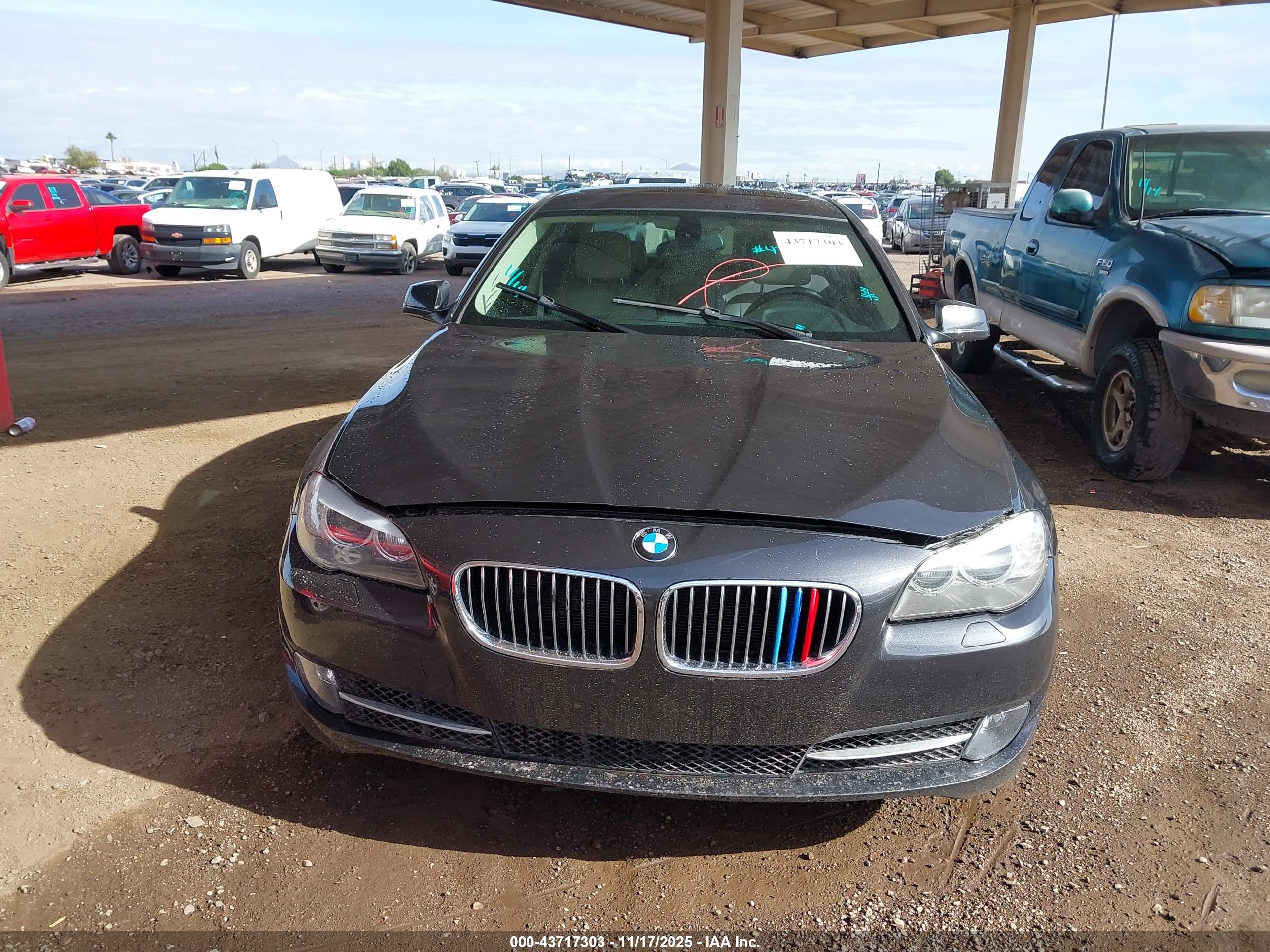BMW 535I image 6