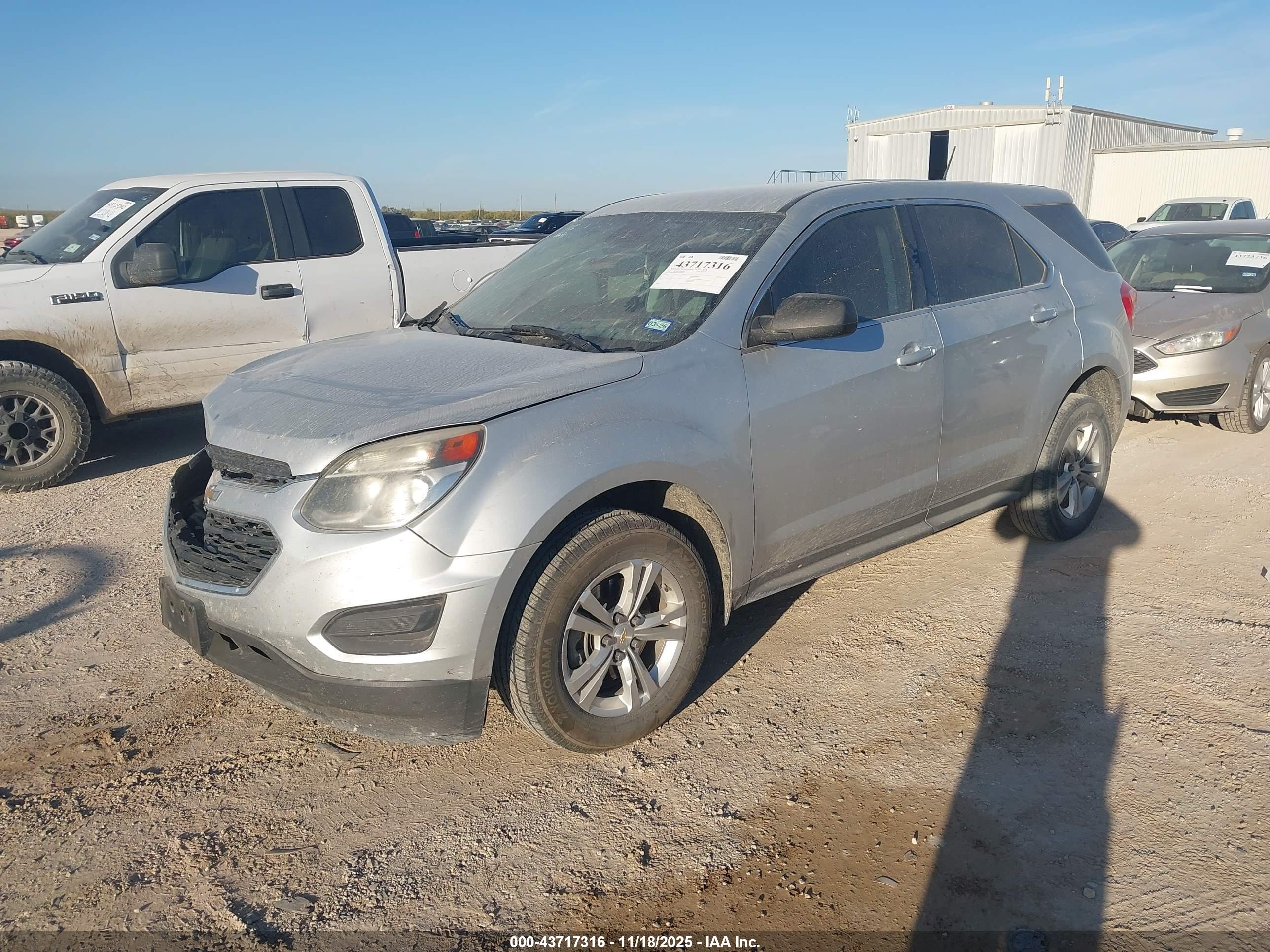 CHEVROLET EQUINOX image 2