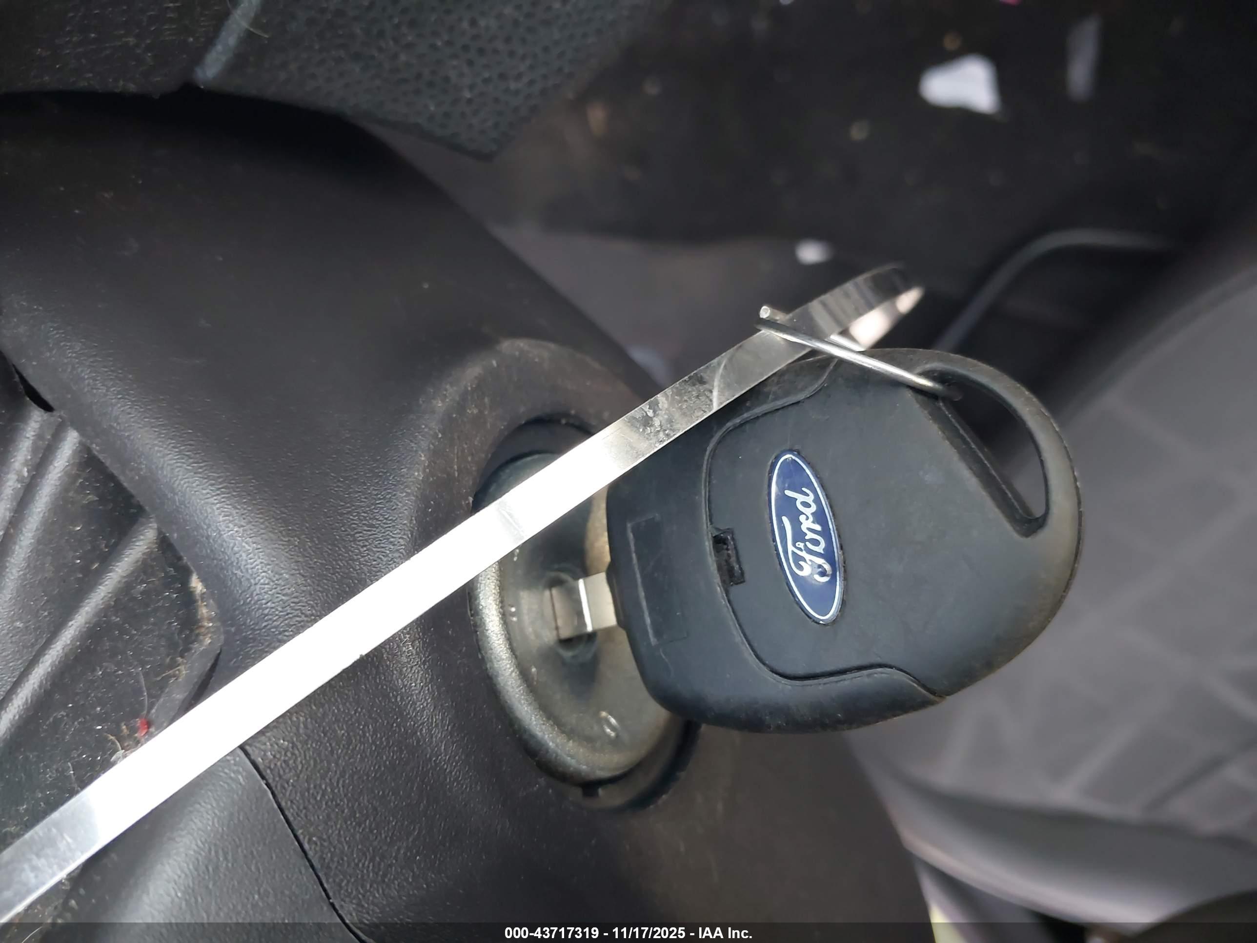 FORD FIESTA image 11