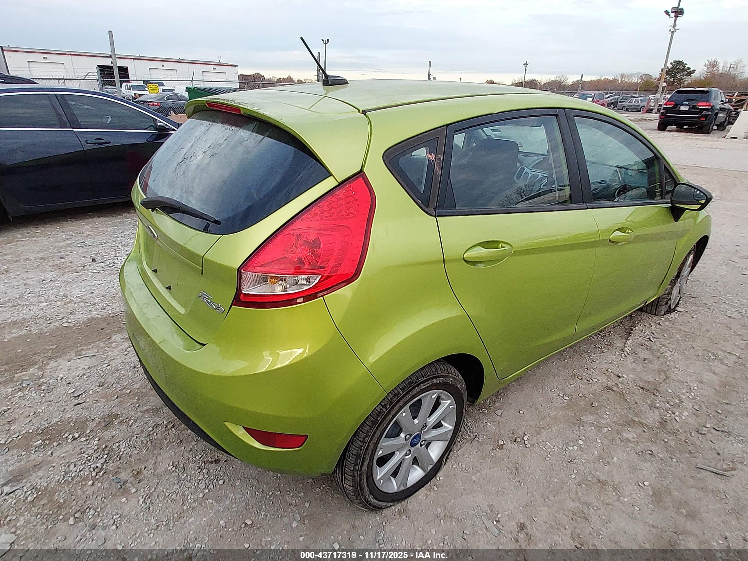 FORD FIESTA image 4