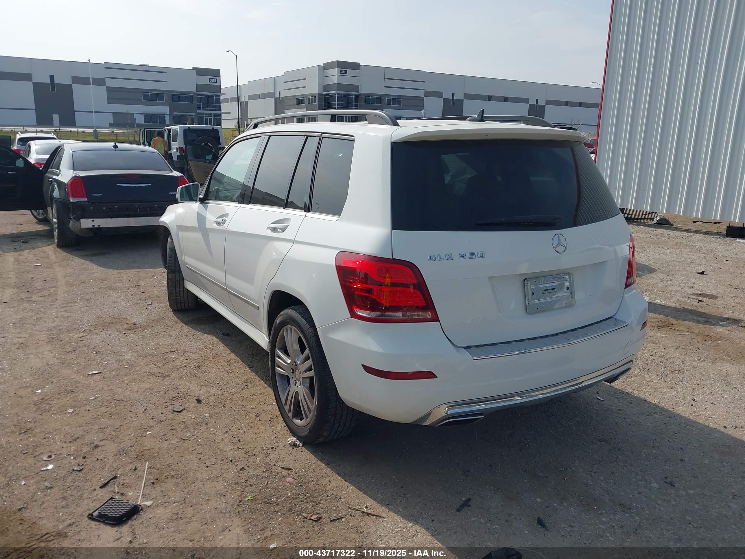 MERCEDES-BENZ GLK image 3
