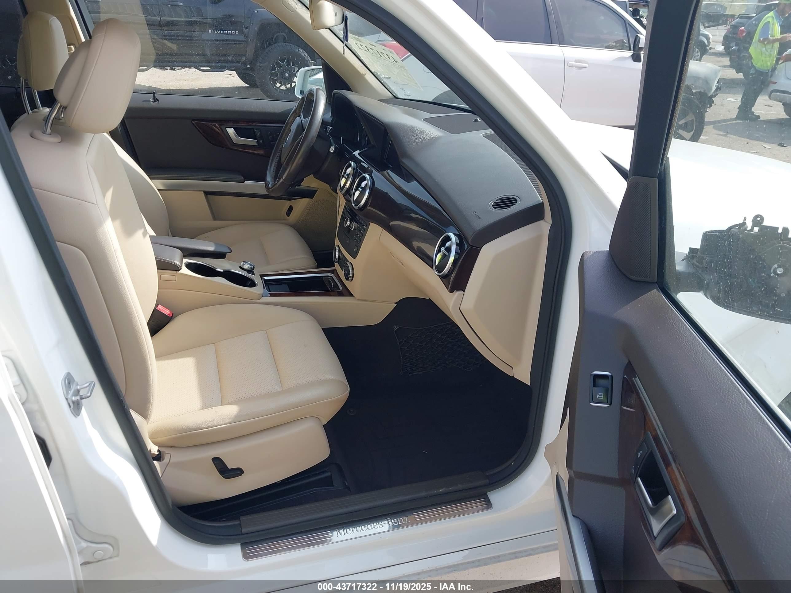 MERCEDES-BENZ GLK image 5