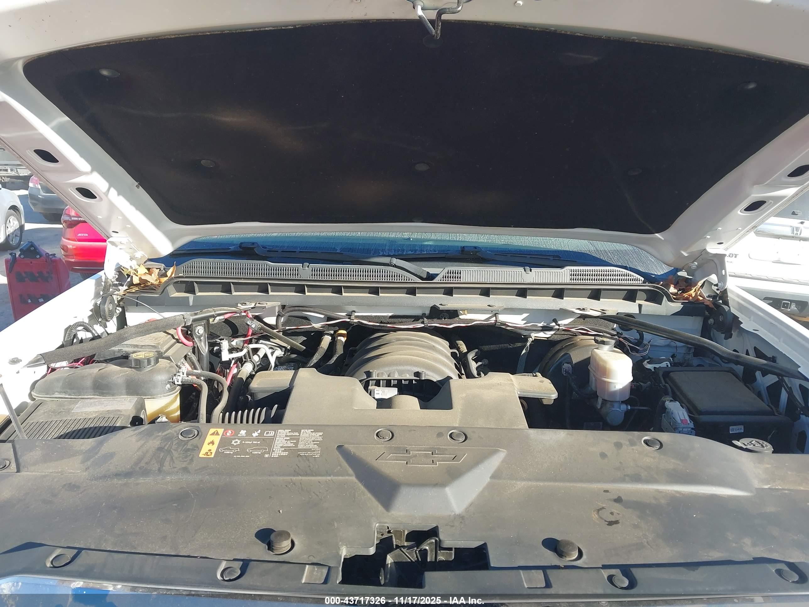 CHEVROLET SILVERADO image 10