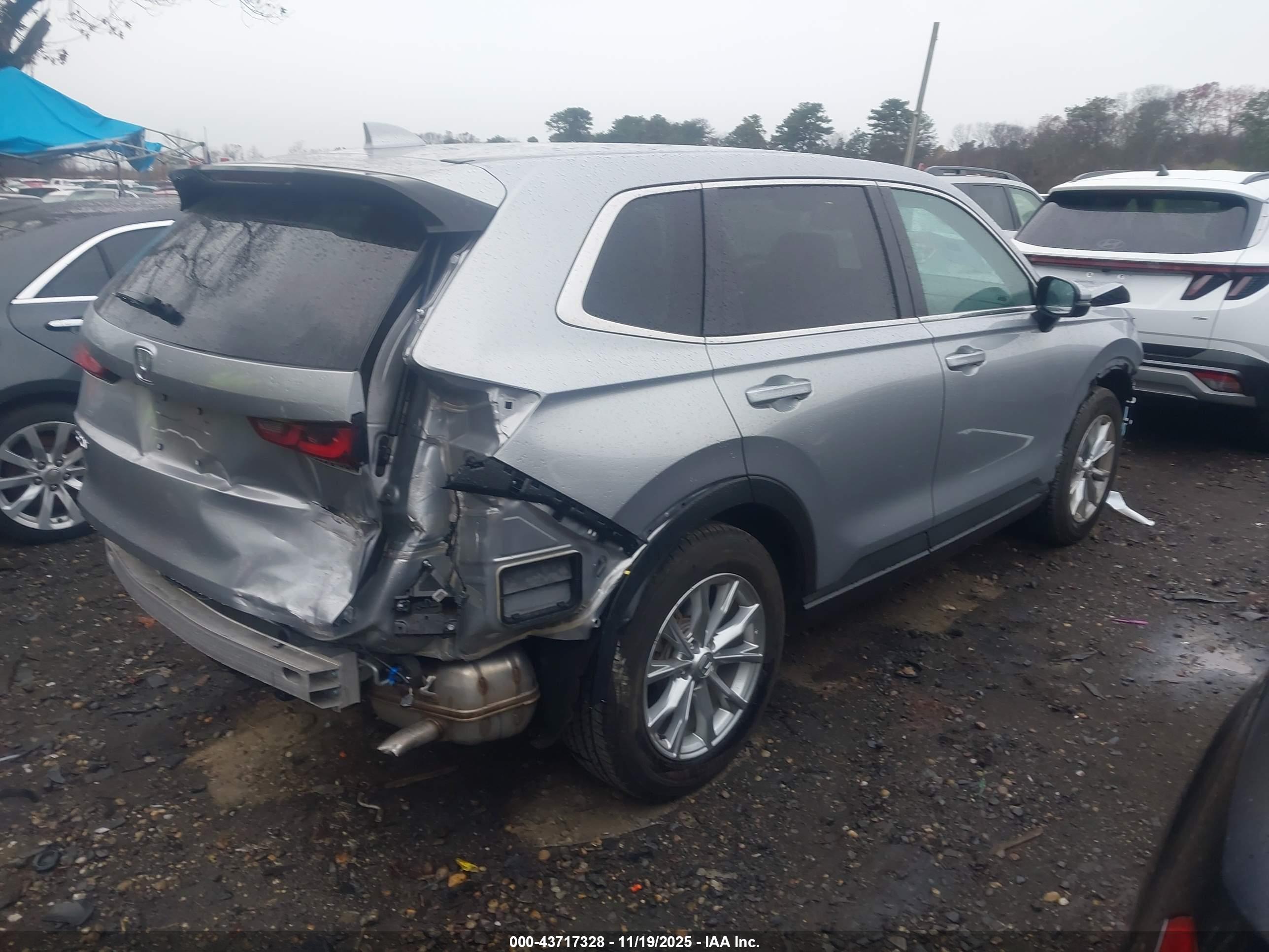 HONDA CR-V image 4