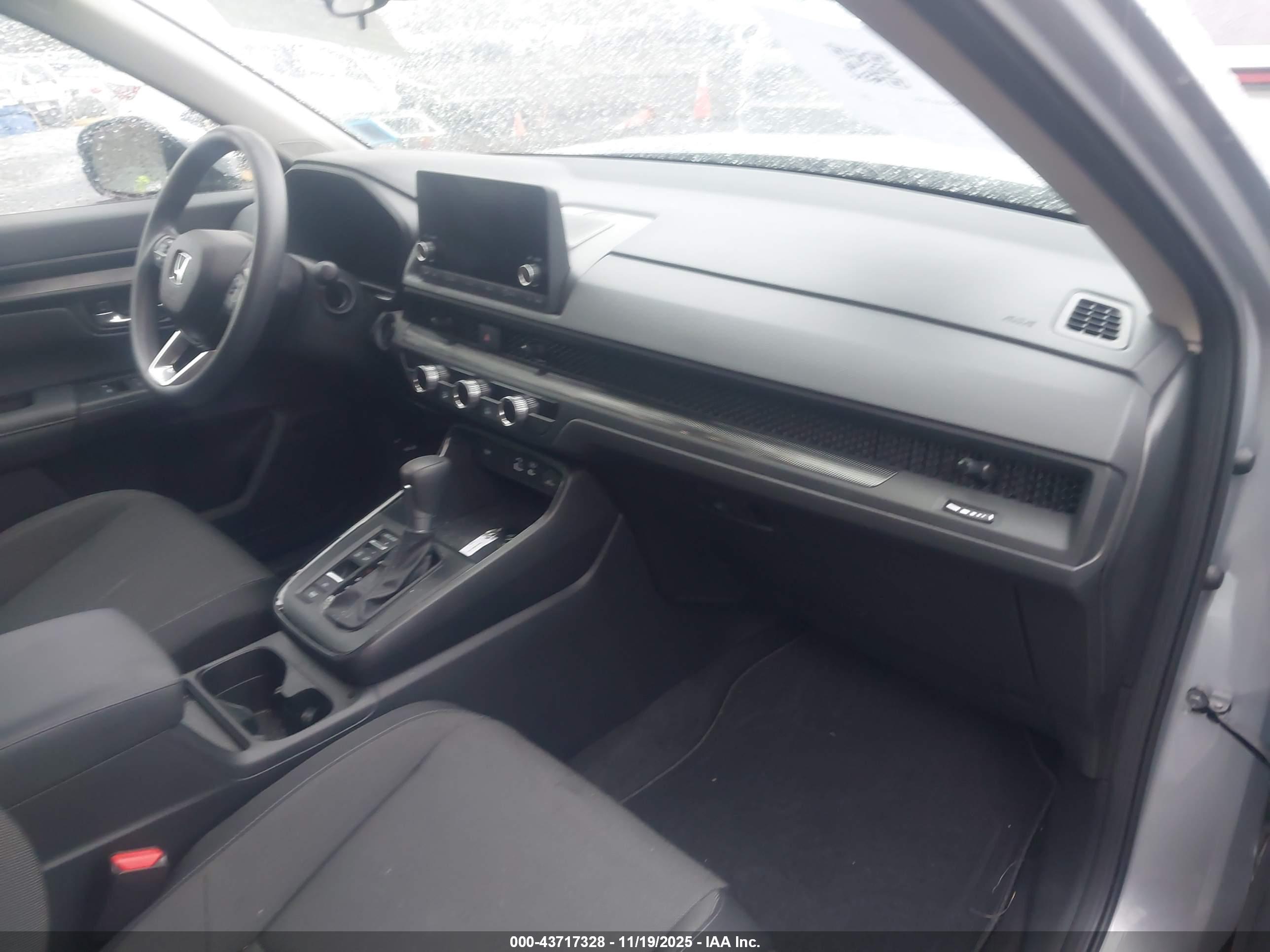 HONDA CR-V image 5