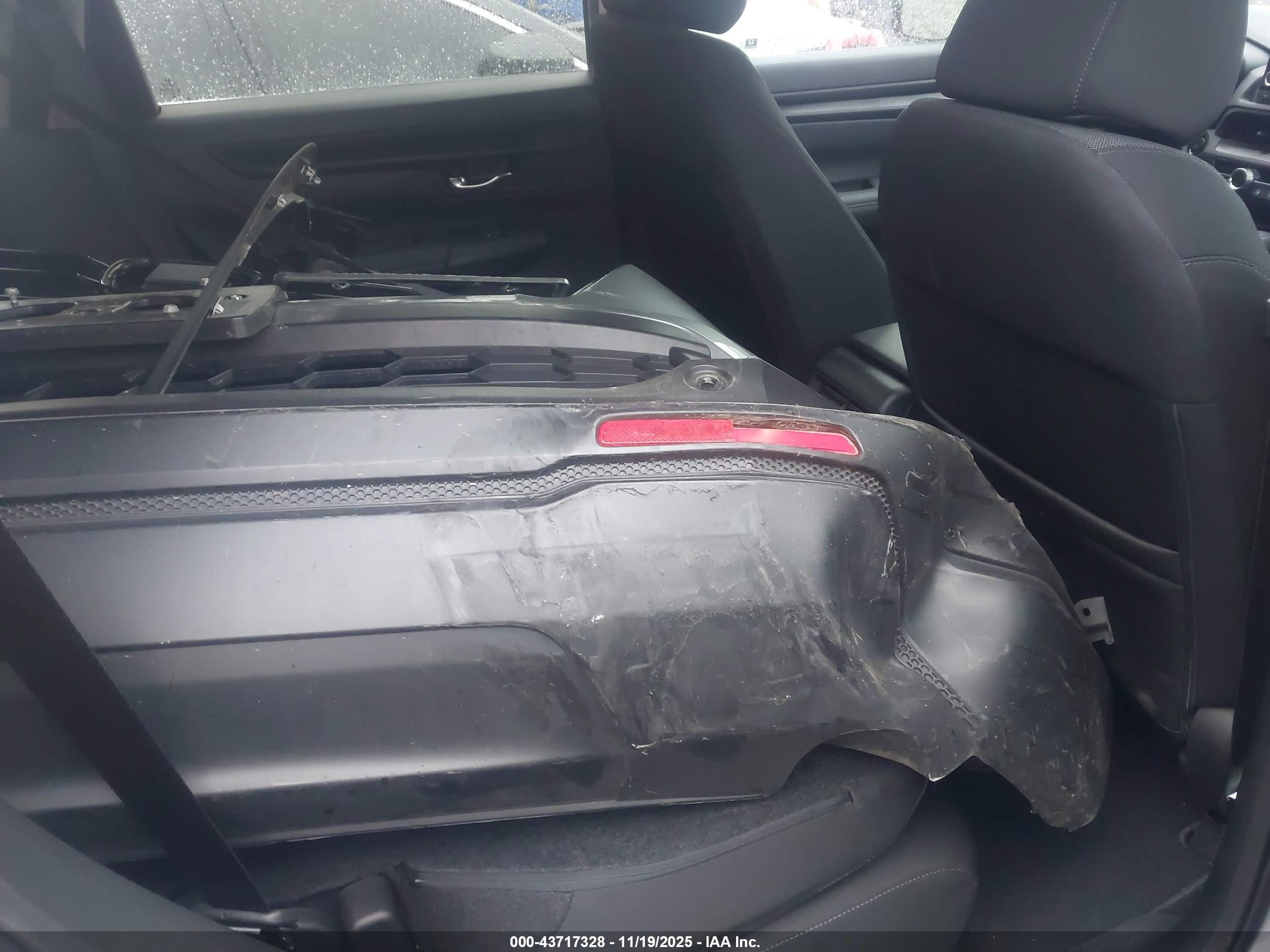 HONDA CR-V image 8